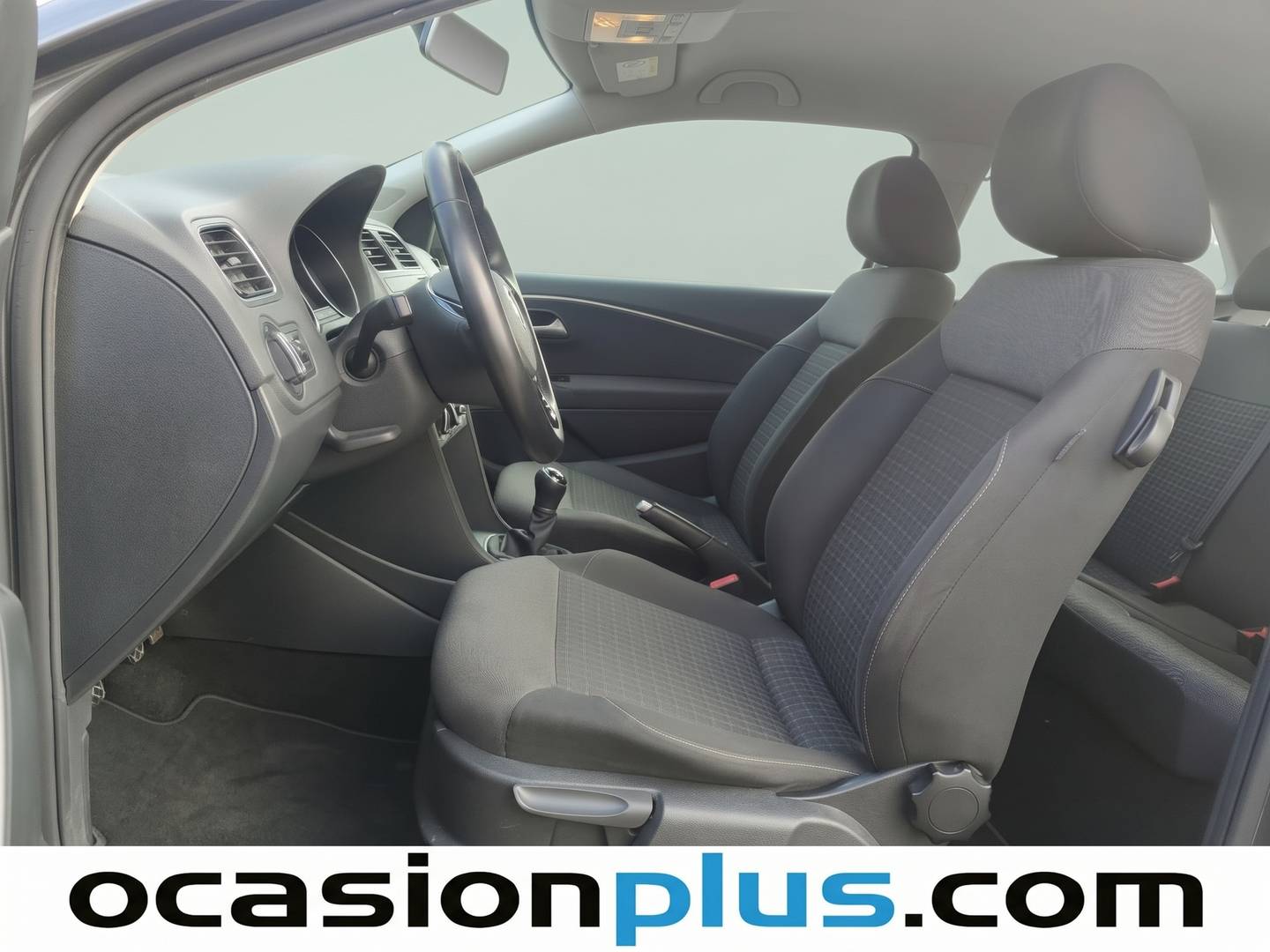 Foto asientos delanteros Volkswagen Polo Volkswagen Polo Advance 1.0 (75 CV)