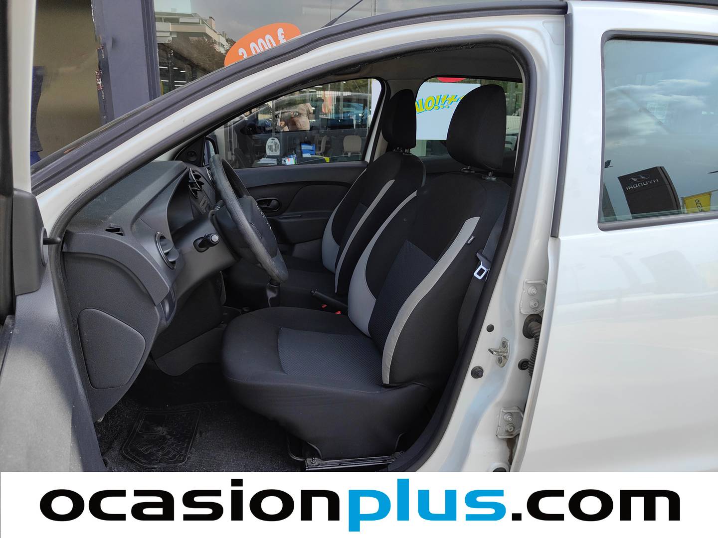 Foto asientos delanteros Dacia Logan Dacia Logan 1.2 Ambiance (75 CV)
