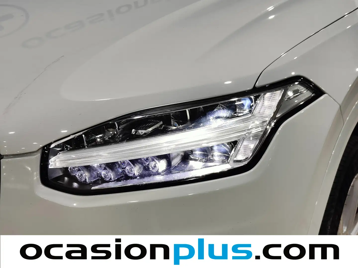 Foto Volvo XC90 Volvo XC90 T8 Business Plus AWD Auto (390 CV)