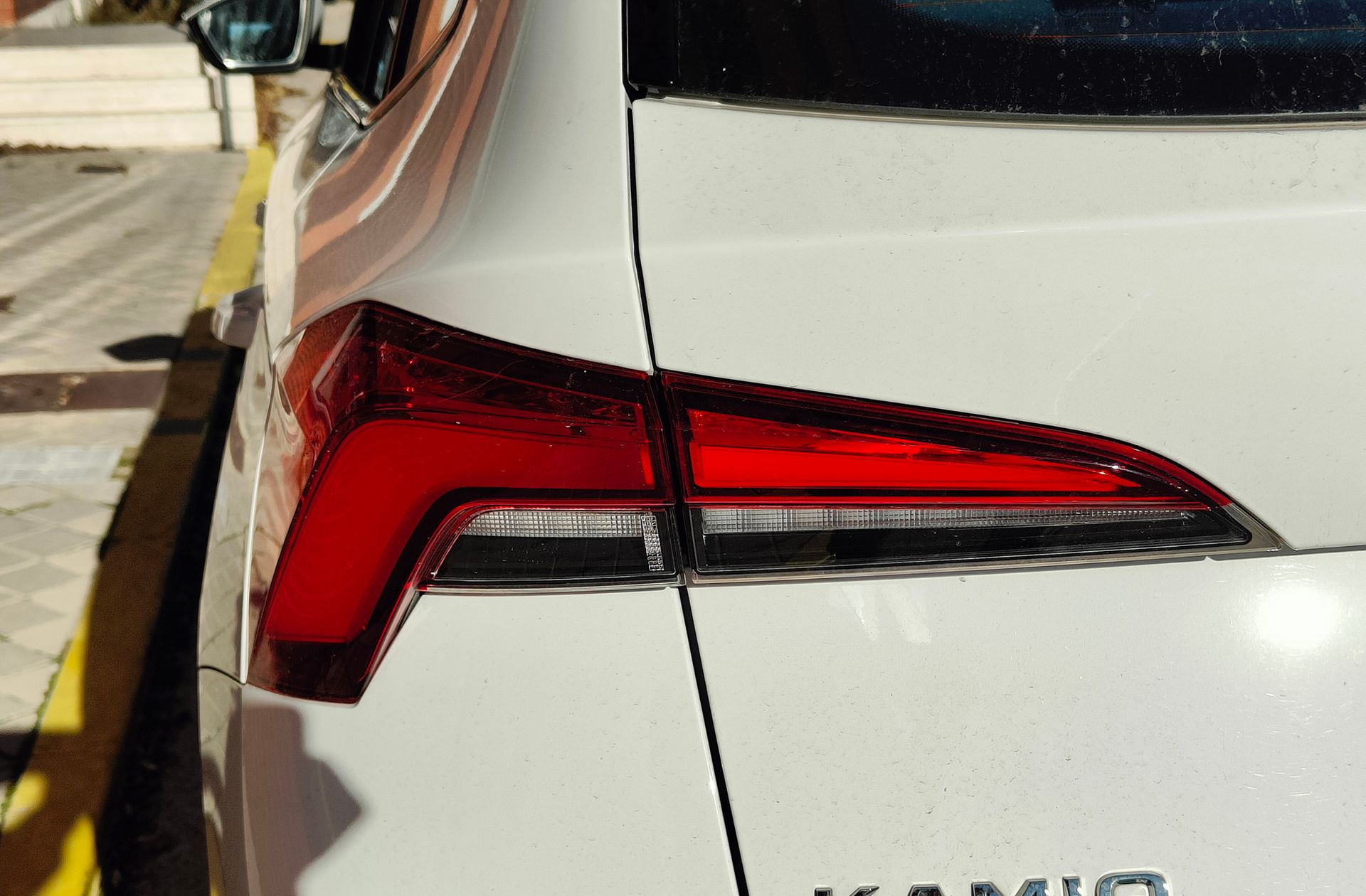 Škoda Kamiq 1.0 TSI Ambition DSG - foto 16
