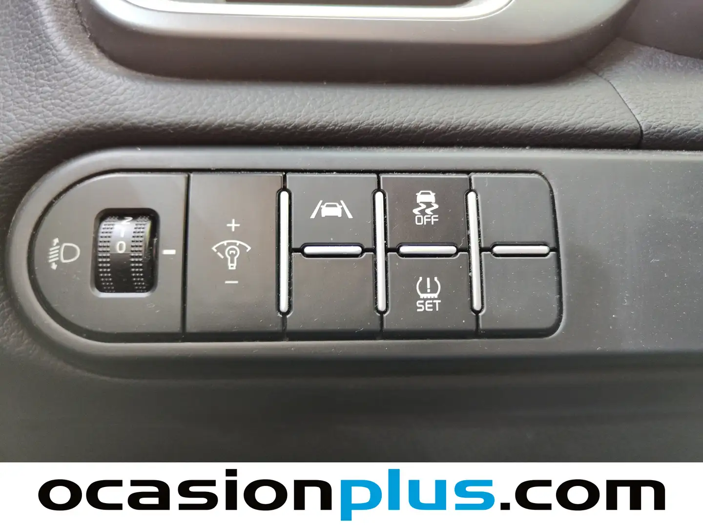 Foto KIA Ceed Kia Ceed 1.6 MHEV iMT Drive (136 CV)