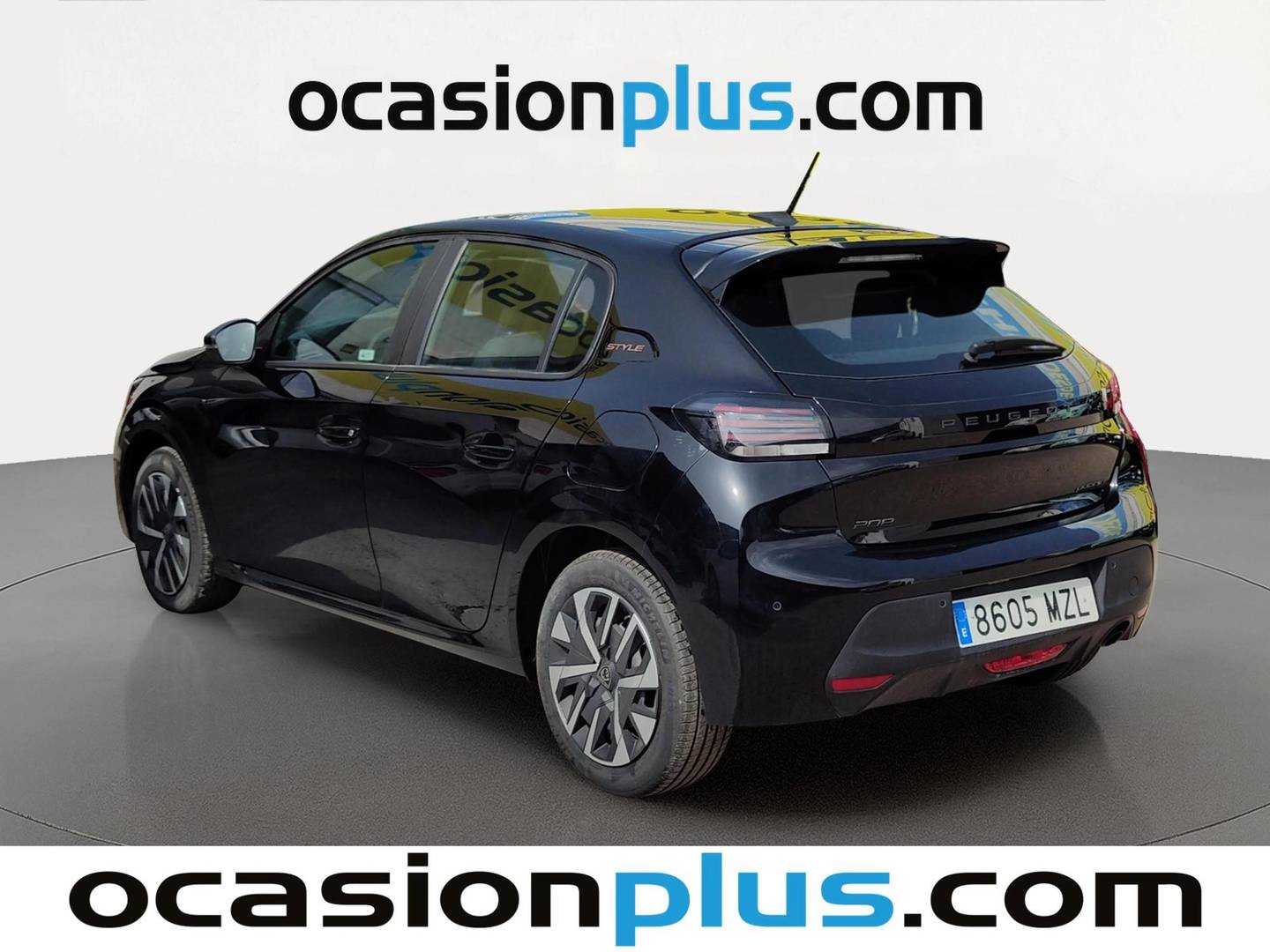 Foto trasera Peugeot 208 Peugeot 208 Style Hybrid 100 eDCS6 (100 CV) izquierda