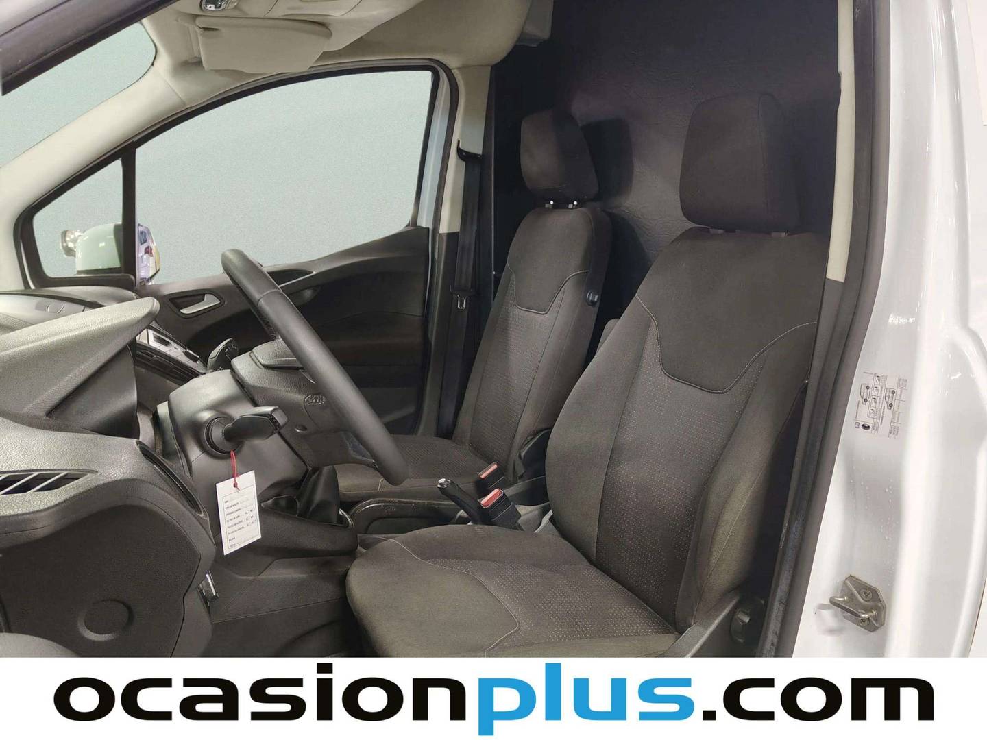 Foto asientos delanteros Ford Transit Courier Ford Transit Courier 1.6 TDCI Ambiente (95 CV) Isotermo