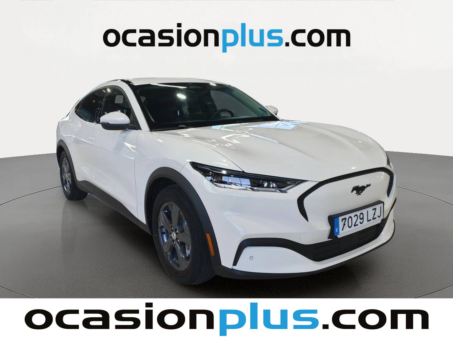 Foto delantera Ford Mustang Mach-E Ford Mustang Mach-E Batería 75.7Kwh (269 CV) derecha