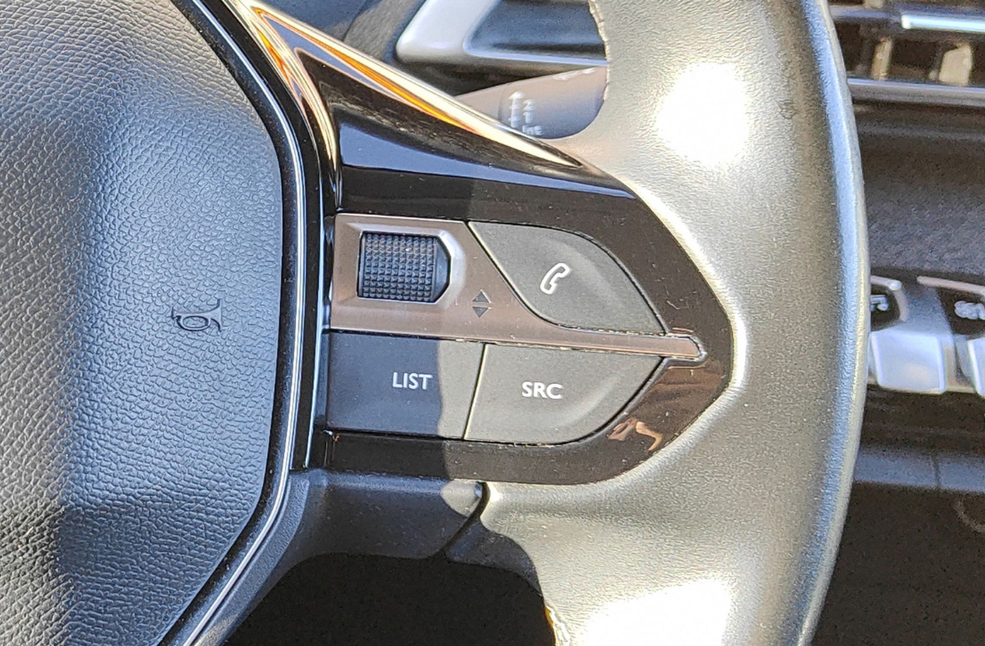 Peugeot 5008 BlueHDi 130 Allure 7 plazas - foto 32