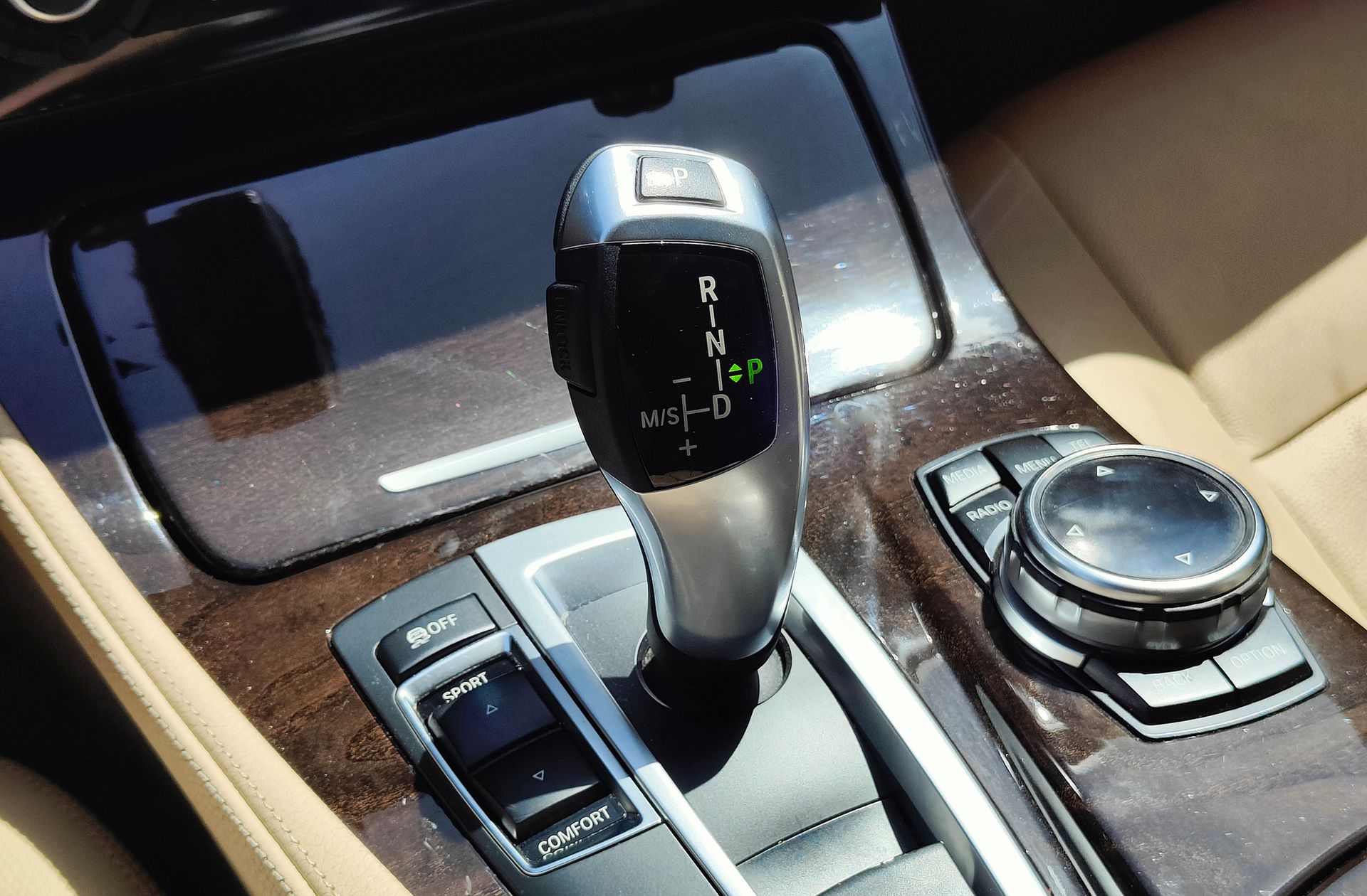 BMW Serie 5 528i - foto 5