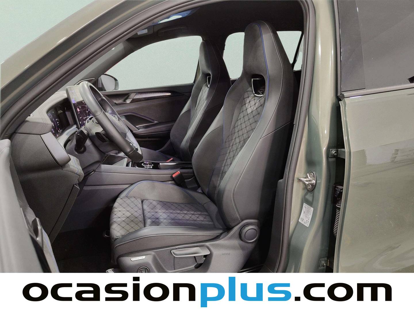 Foto asientos delanteros Volkswagen Tayron Volkswagen Tayron R-Line Performance 2.0 TSI 4Motion (265 CV) DSG