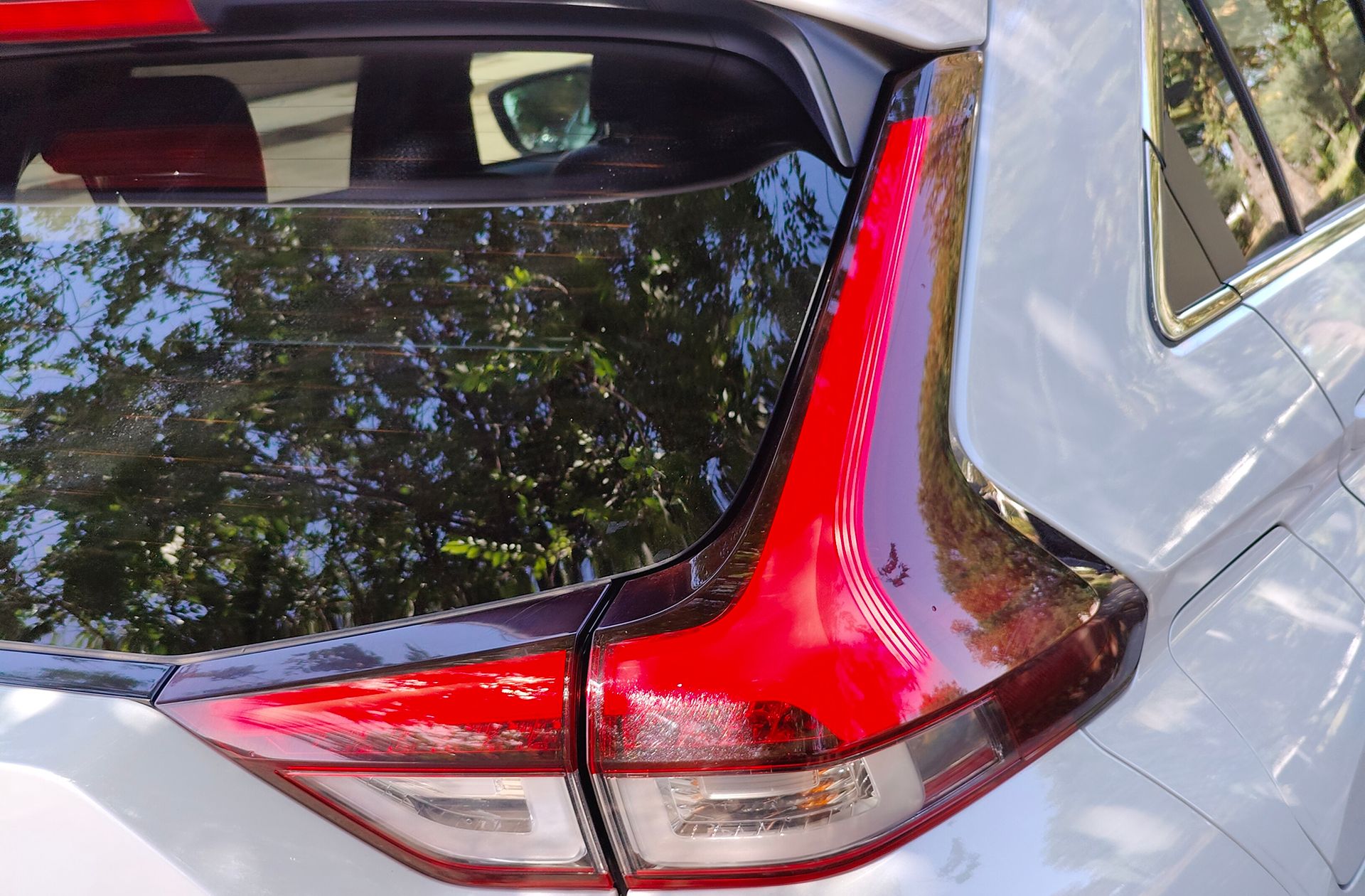 Mitsubishi Eclipse Cross 2.4 PHEV Kaiteki 4WD - foto 21
