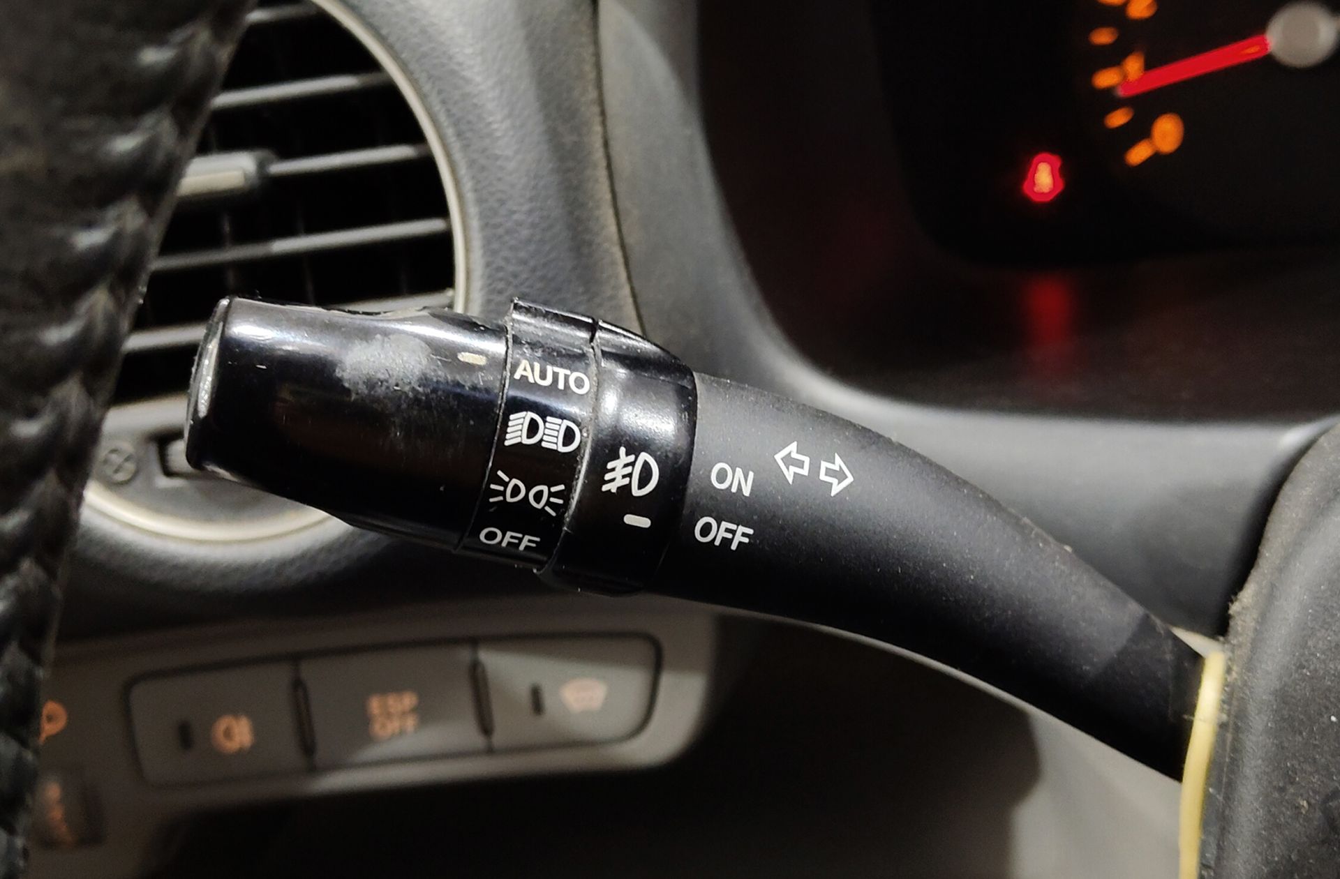 Kia Carens 2.0 CRDi Emotion - foto 24