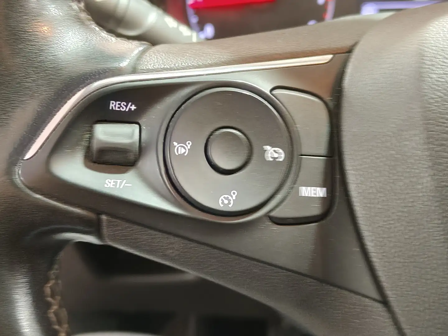 Foto Opel Crossland Opel Crossland 1.2 Edition (110 CV)