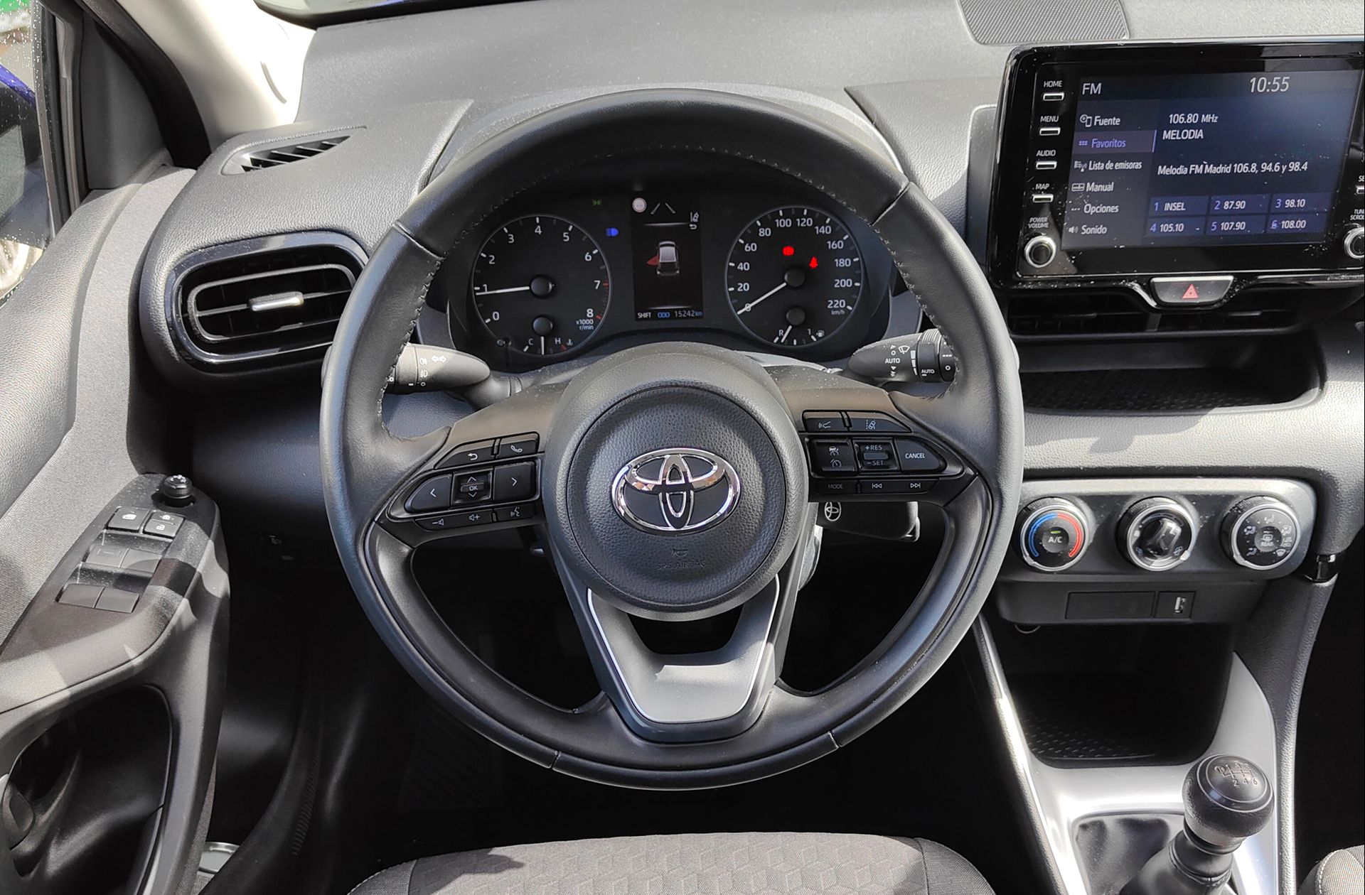 Toyota Yaris 1.5 S-Edition - foto 19