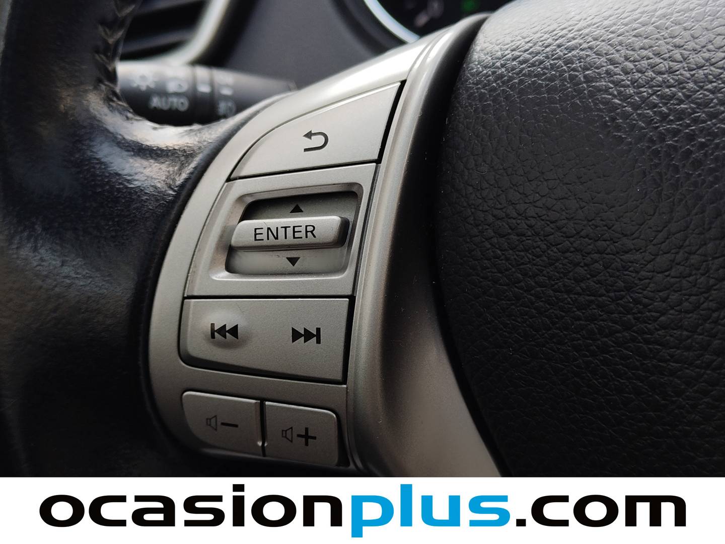 Nissan QASHQAI Nissan Qashqai 1.5 dCi N-Connecta 4x2 (110 CV) seminuevo