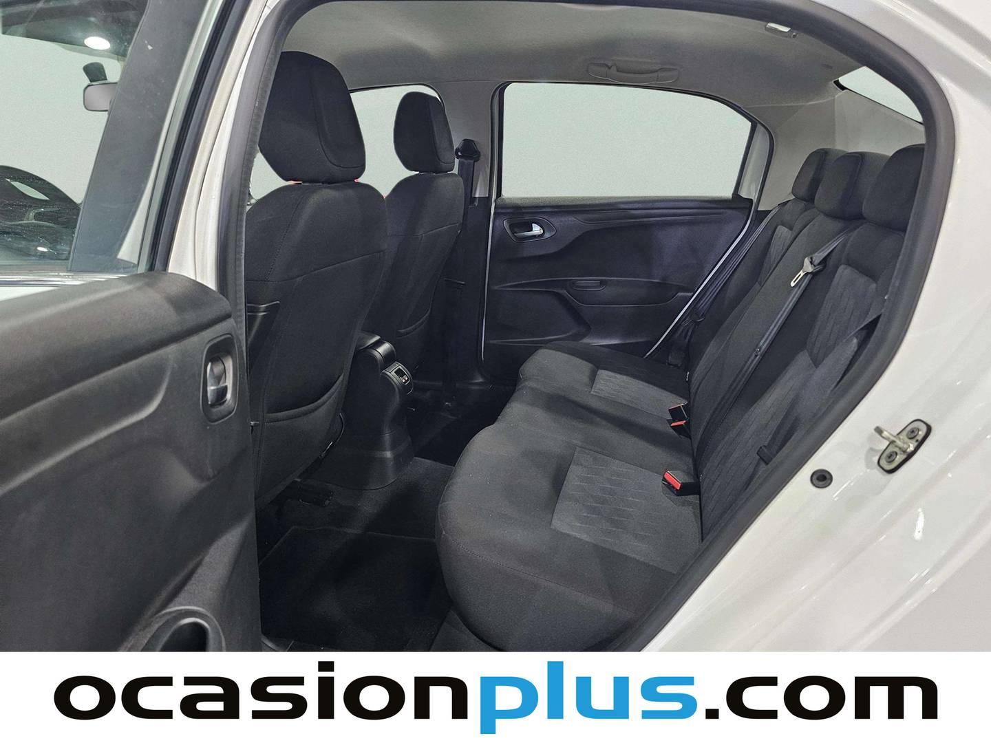Foto asientos traseros Citroën C-Elysée Citroën C-Elysee PureTech 82 Shine (82 CV)