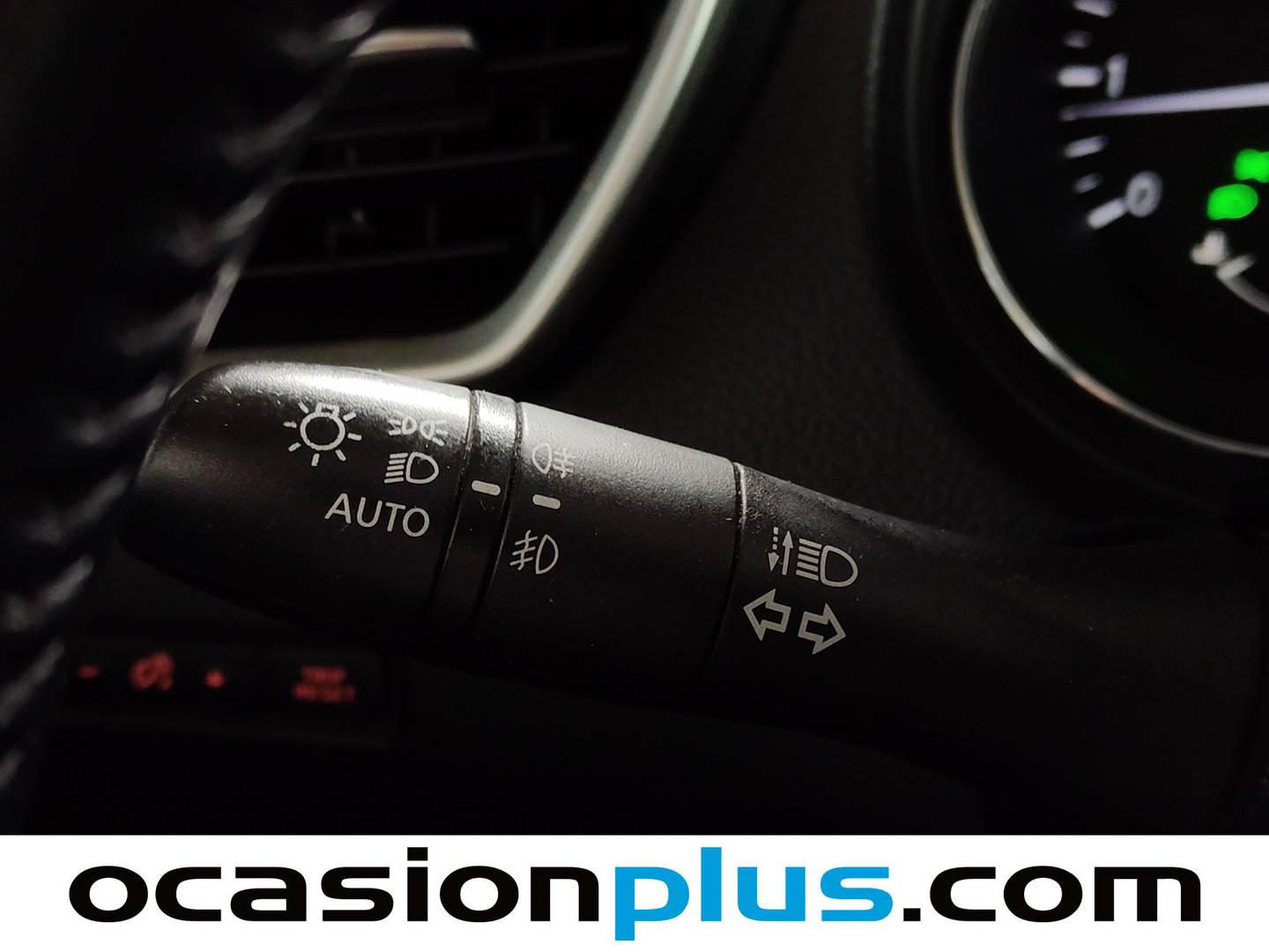 Foto Nissan QASHQAI Nissan Qashqai 1.2 DIG-T N-Connecta 4x2 XTronic (115 CV)