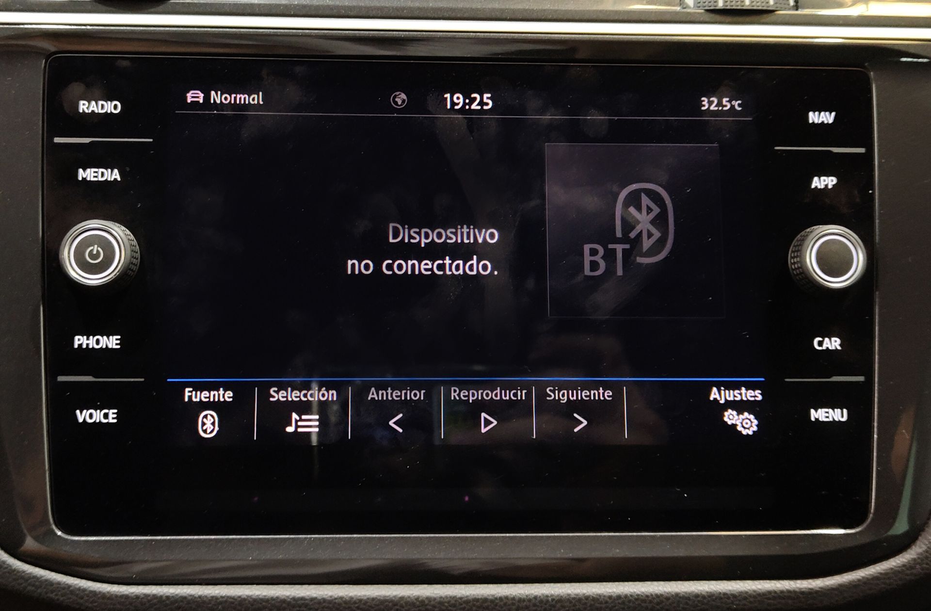 Volkswagen Tiguan Advance 1.5 TSI DSG Paquete R-Line - foto 37