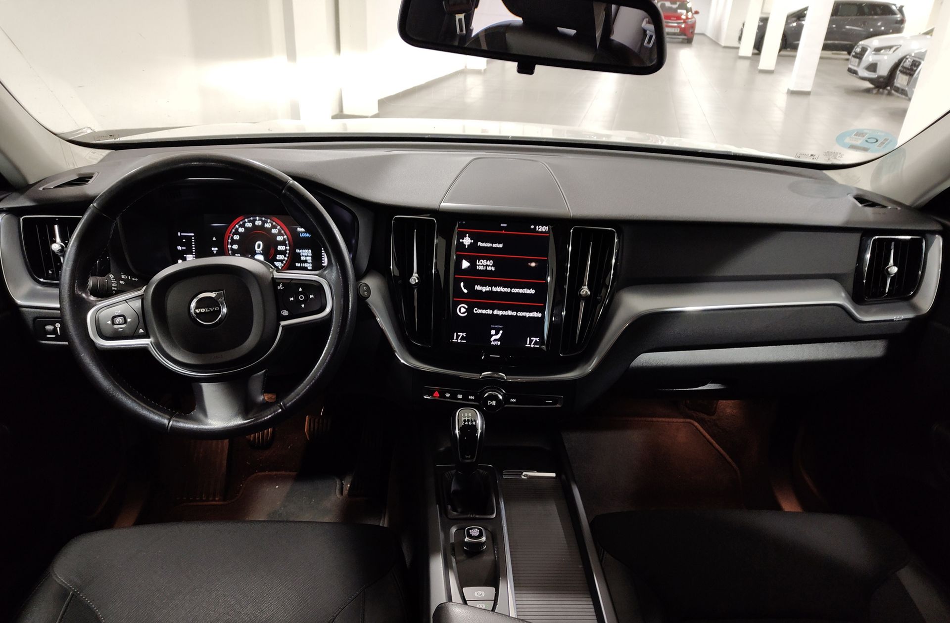 Volvo XC60 D3 Momentum - foto 6