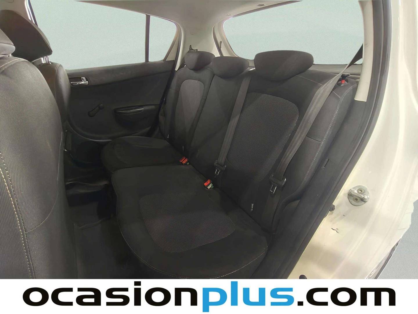 Foto asientos traseros Hyundai i20 Hyundai i20 1.2 MPI SLE (85 CV)