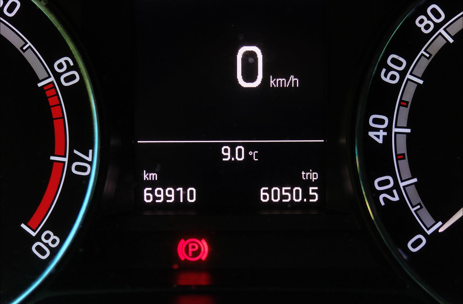 Škoda Fabia 1.0 TSI Like DSG - foto 8