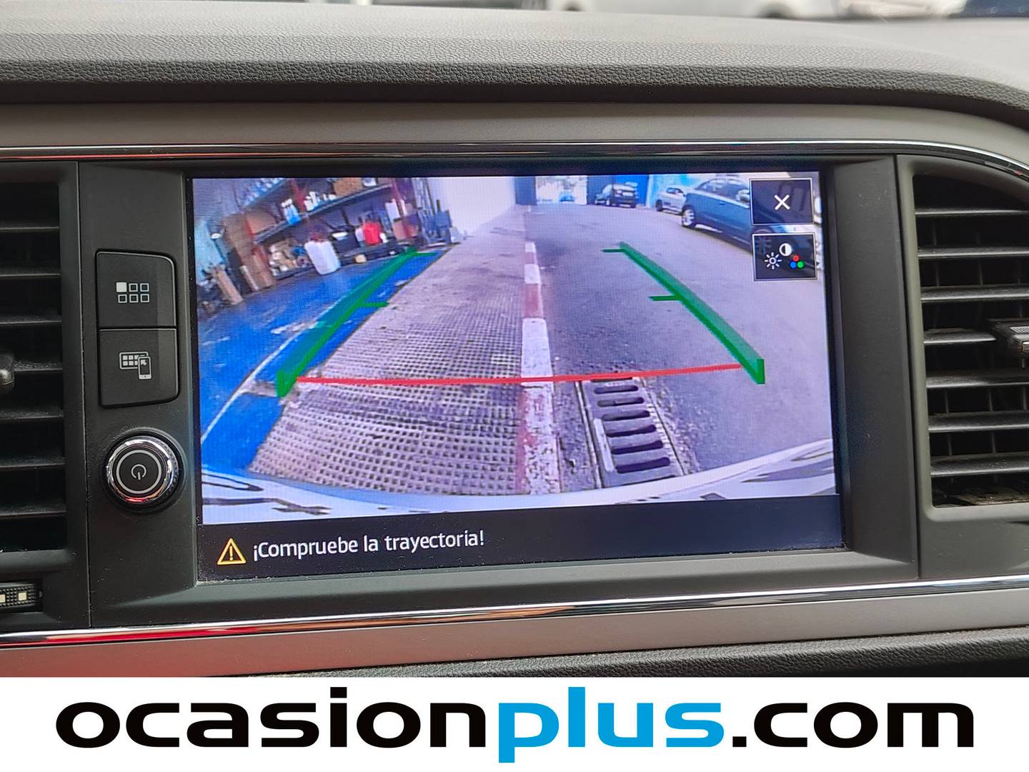 Equipamiento del Seat León Seat León 1.6 TDI S&S Style (115 CV)