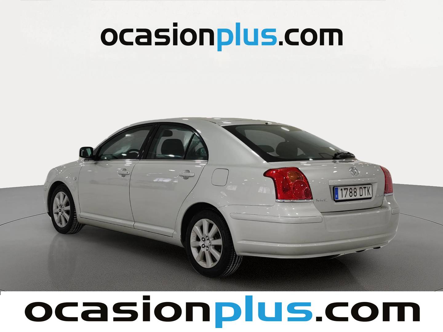 Foto trasera Toyota Avensis Toyota Avensis 1.8 VVT-I Sol (129 CV) izquierda