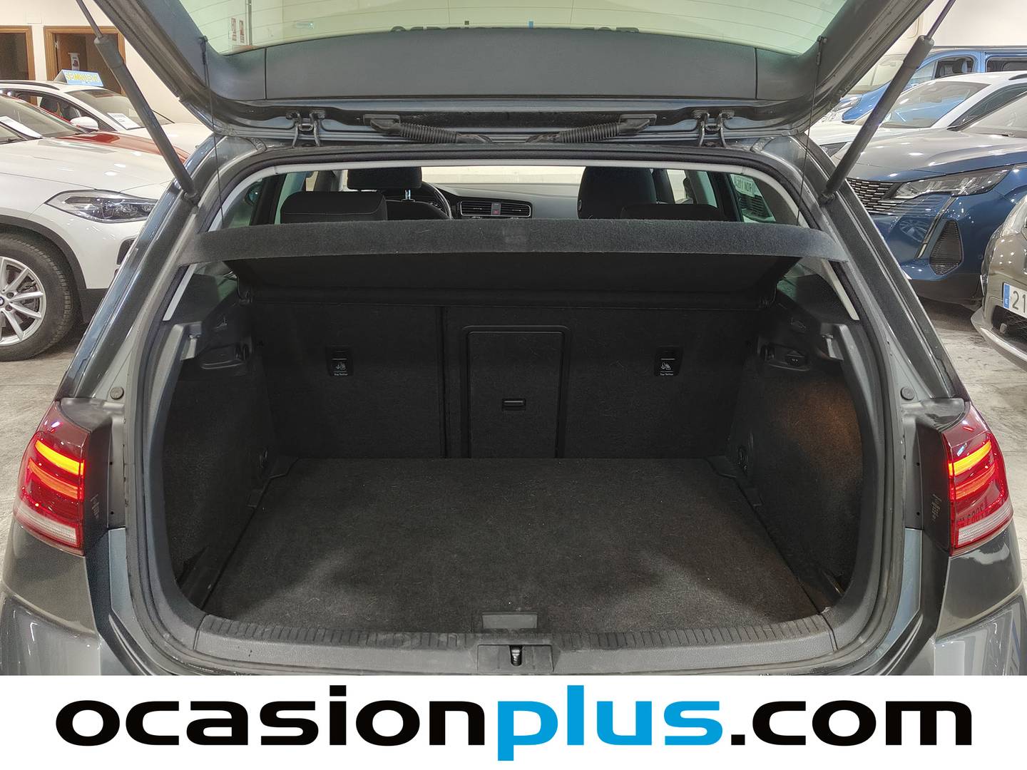 Fotos maletero Volkswagen Golf Volkswagen Golf Sport 1.5 TSI Evo (150 CV)