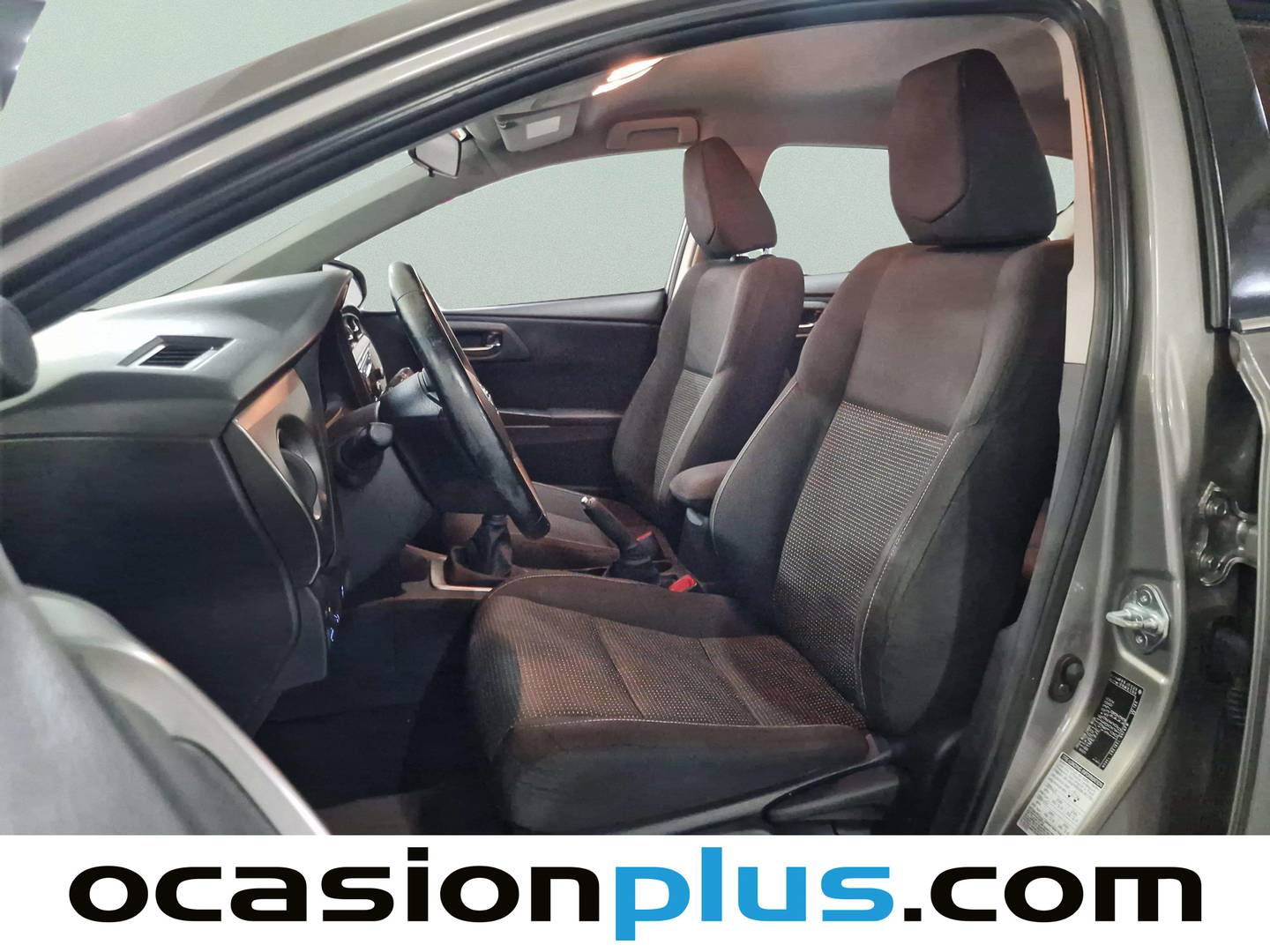 Foto asientos delanteros Toyota Auris Toyota Auris 130 Active (132 CV)