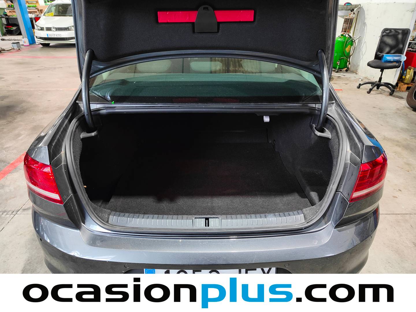 Foto Volkswagen Passat Volkswagen Passat Edition 1.6 TDI BMT (120 CV)