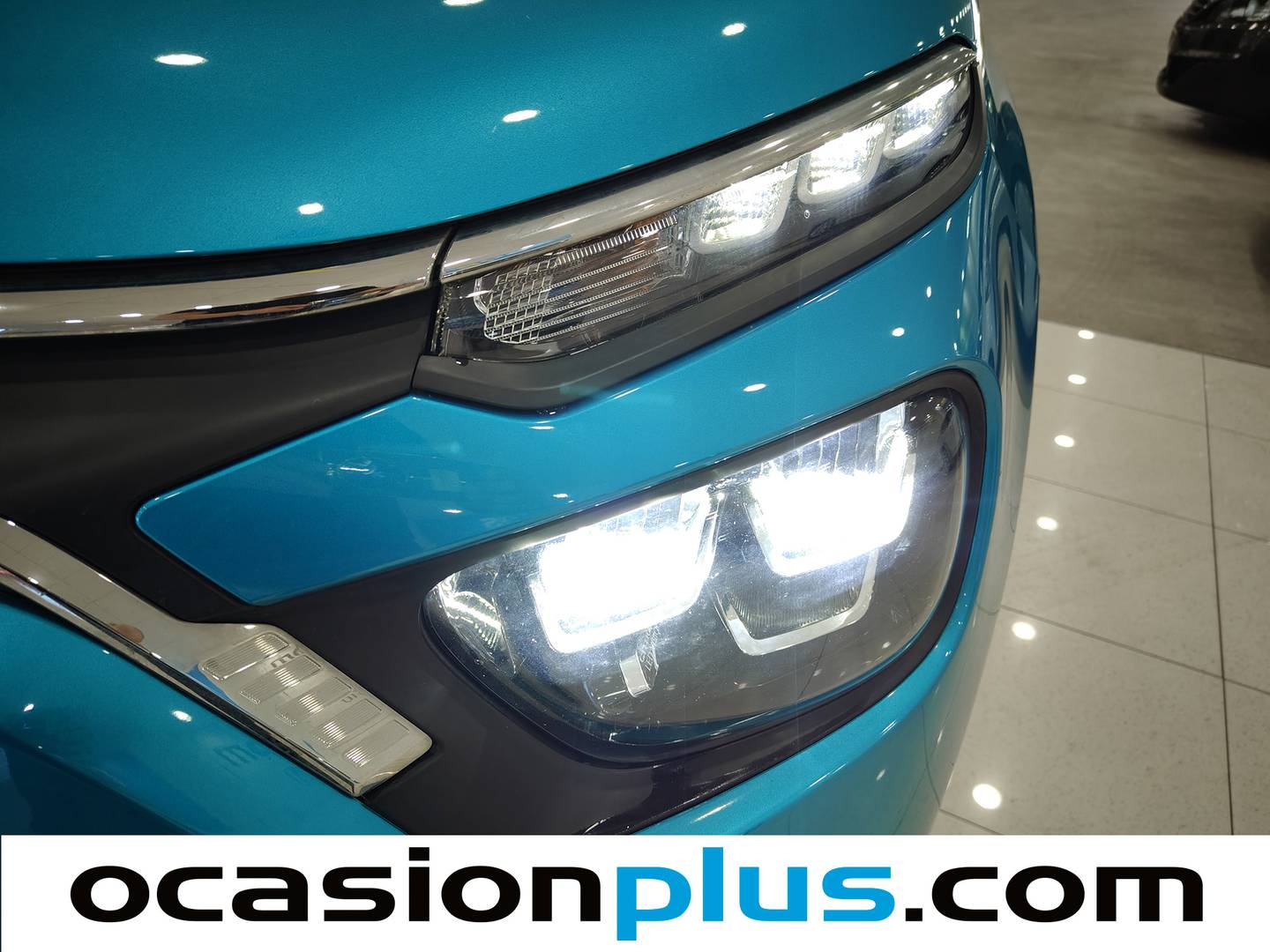 Equipamiento del Citroën C3 Citroën C3 PureTech 82 Shine (83 CV)