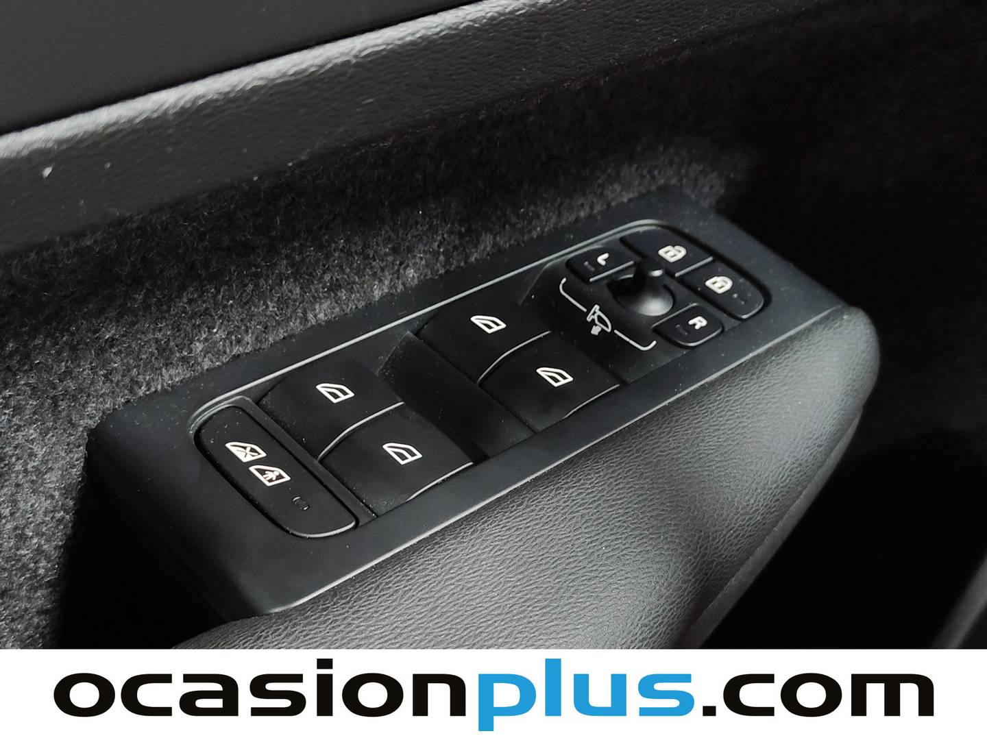 Volvo XC40 Volvo XC40 Recharge Single Extended Core Auto (252 CV) seminuevo