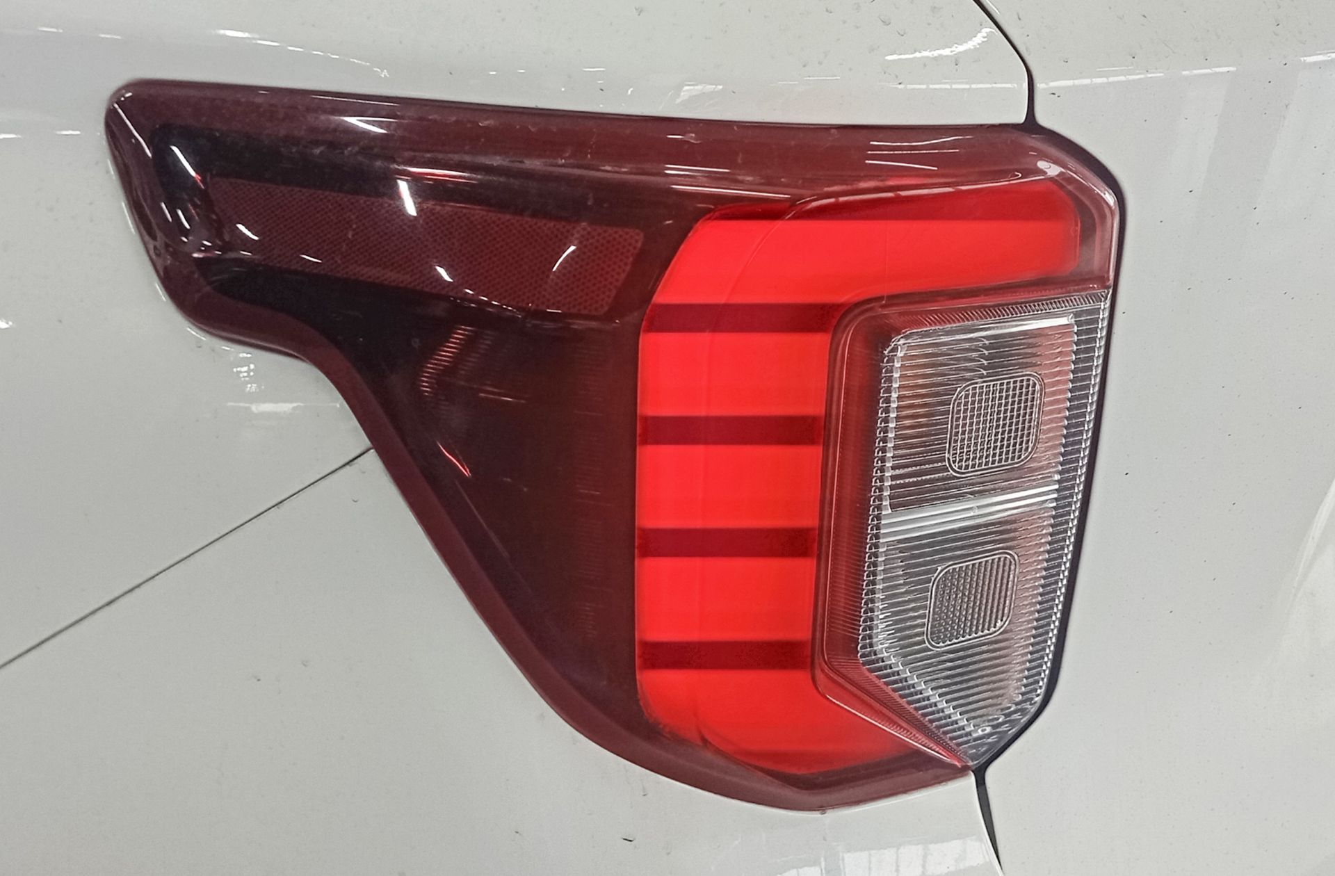 Ford Explorer 3.0 PHEV ST Line AWD 7 plazas - foto 21