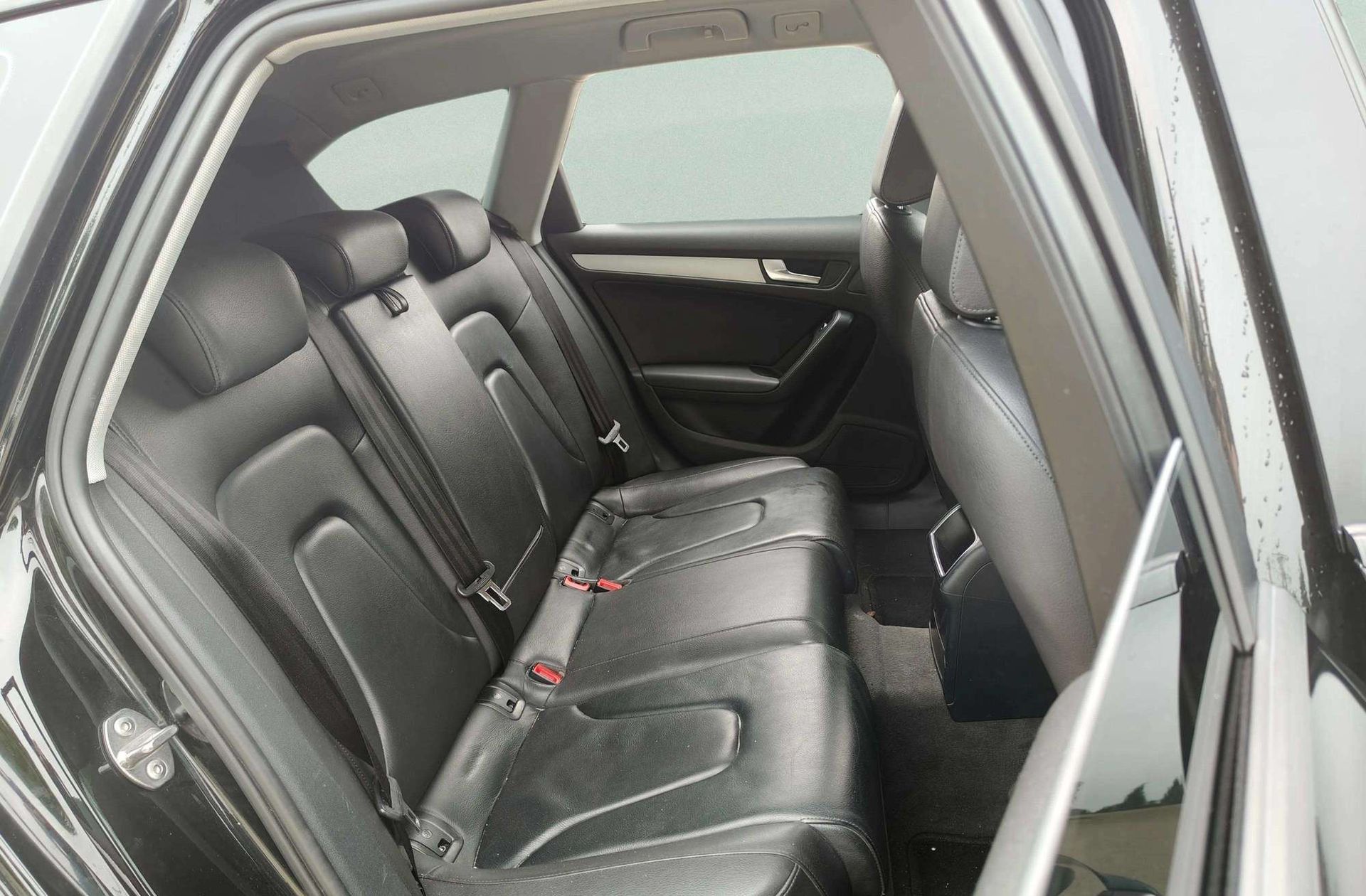 Audi A4 Avant 2.0 TDI clean diesel ultra - foto 14