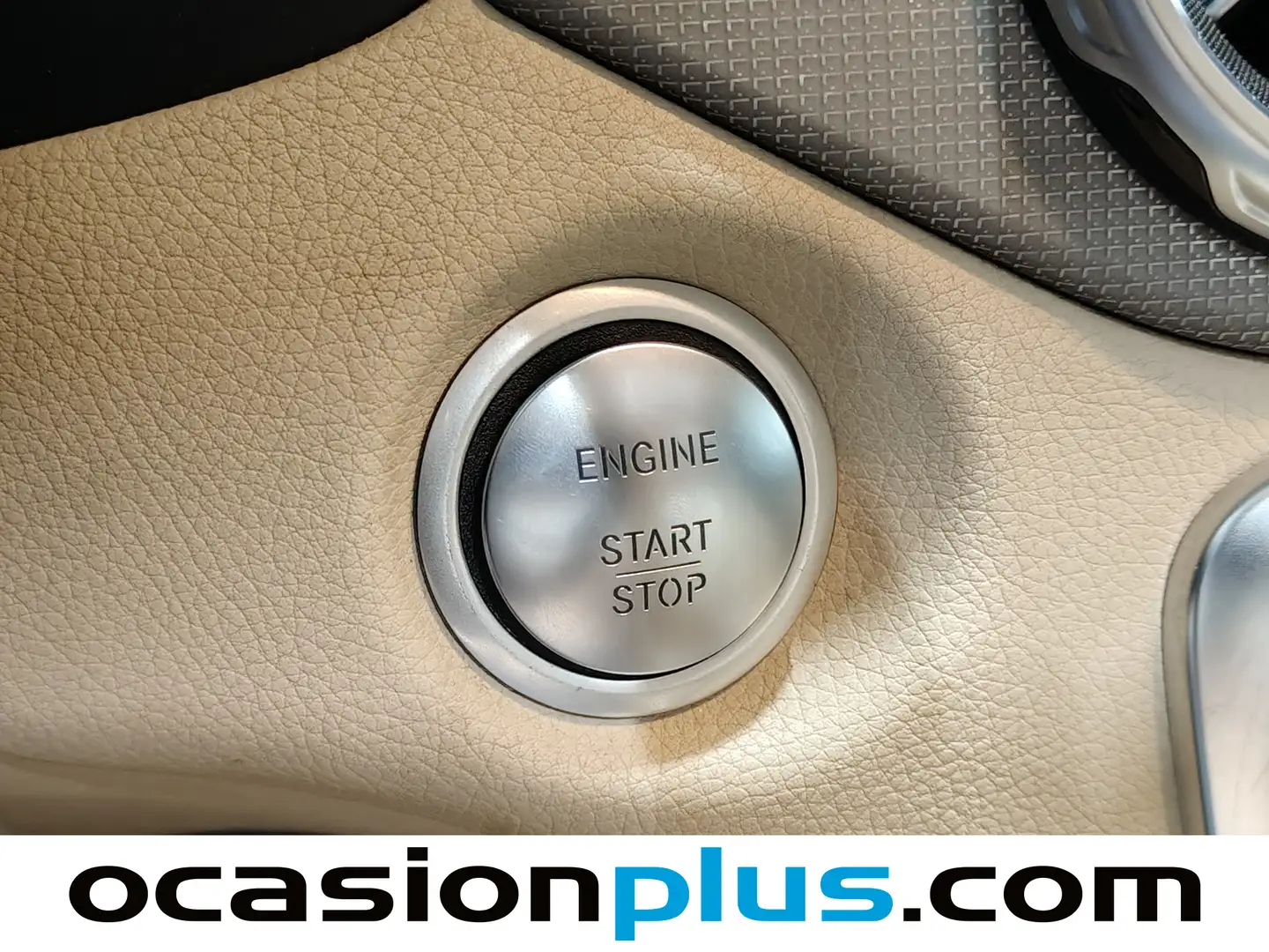 Foto Mercedes GLA Mercedes-Benz GLA 180  (122 CV)