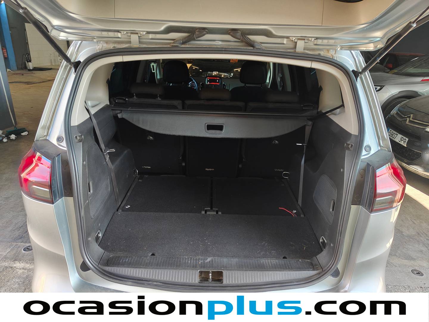 Fotos maletero Opel Zafira Tourer Opel Zafira Tourer 2.0 CDTi Selective (130 CV) 7 Plazas