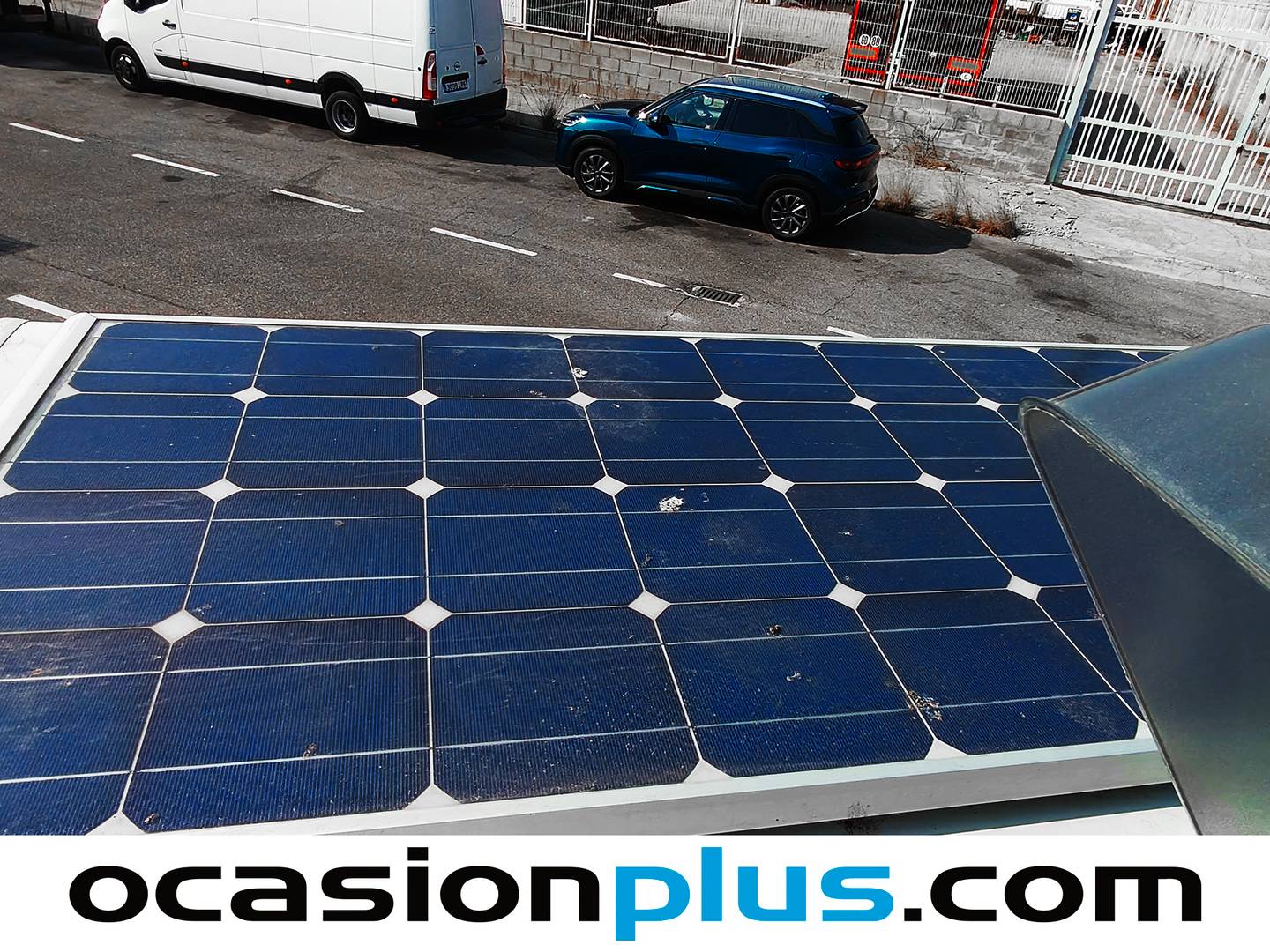 Extras y acabados del Hymer T 674 CL Hymer T 674 CL (131 CV) 4 Plazas
