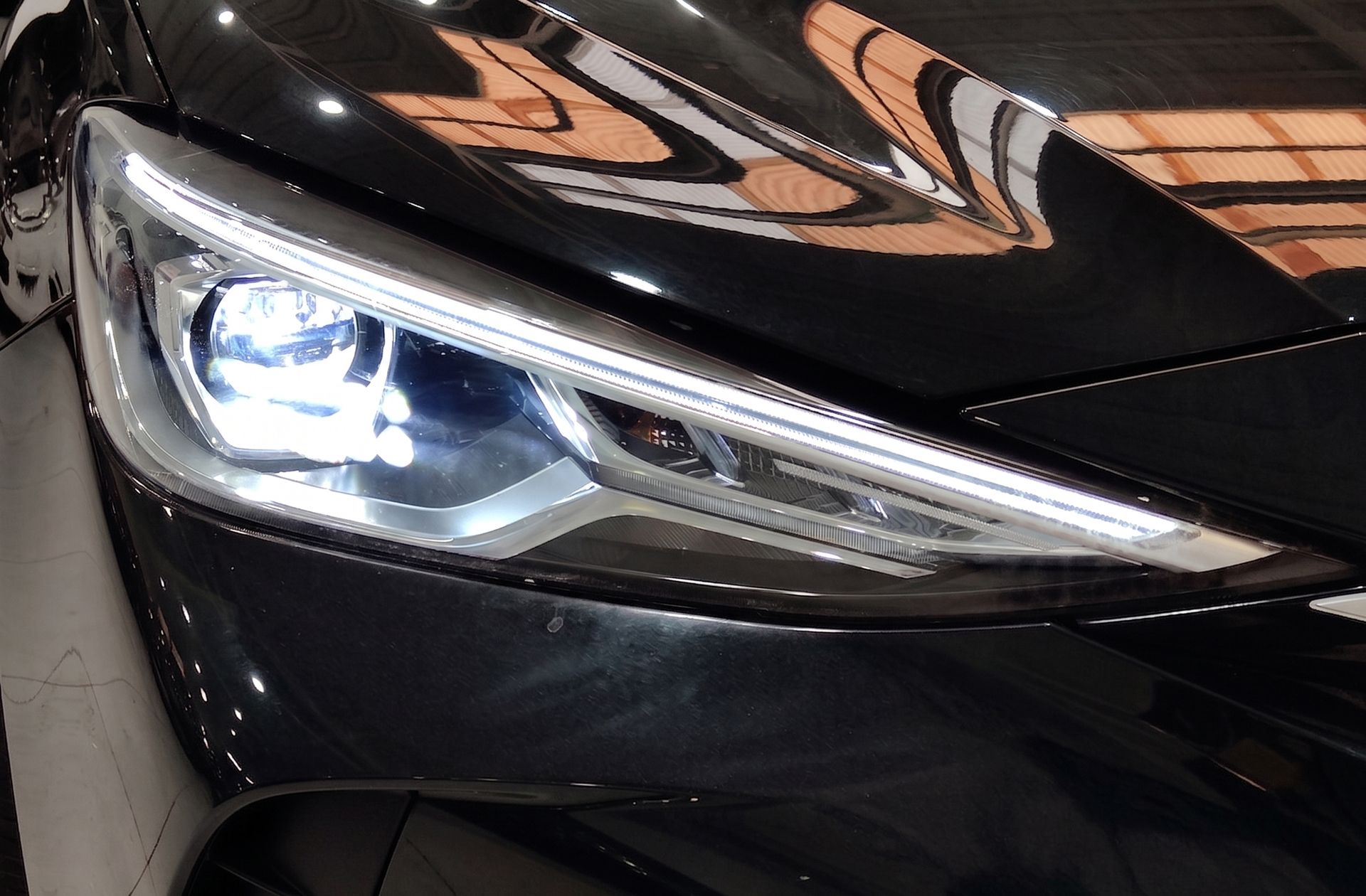 MG ZS 1.5 Hybrid+ Luxury - foto 17
