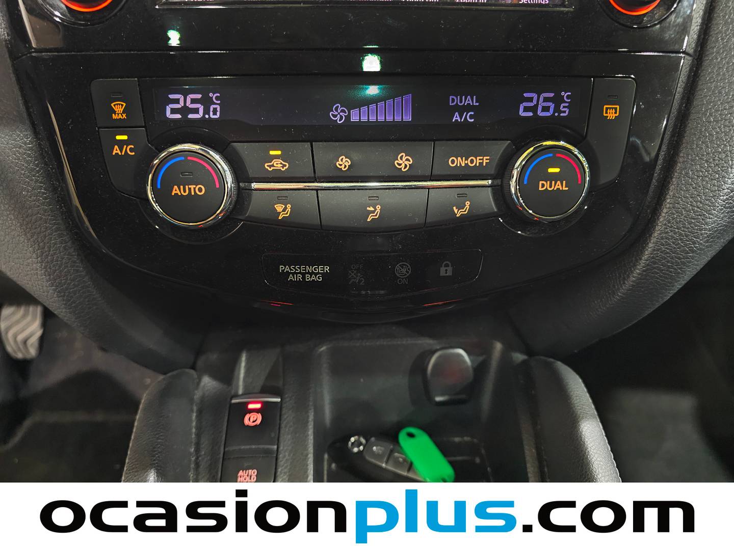 Foto Nissan QASHQAI Nissan Qashqai DIG-T 140 N-Connecta 4x2 (140 CV)