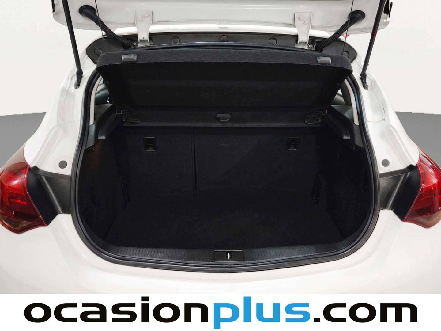 Fotos maletero Opel Astra Opel Astra 1.7 CDTI Sport (125 CV)
