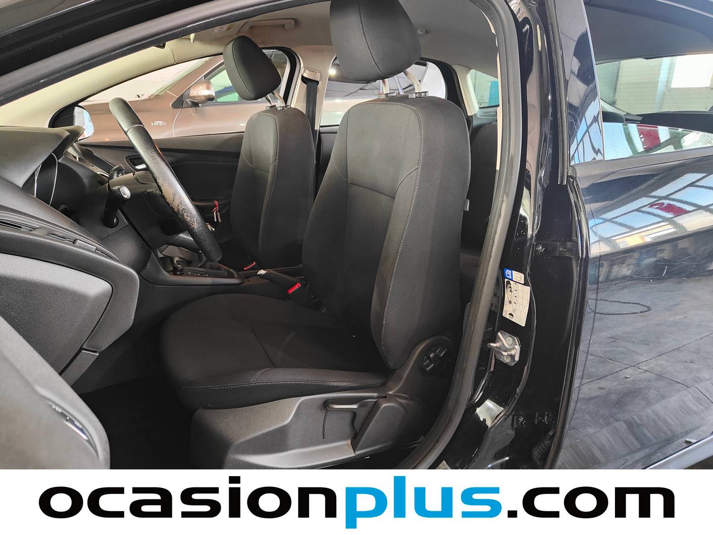 Foto asientos delanteros Ford Focus Ford Focus 1.0 Ecoboost S&S Business (125 CV)