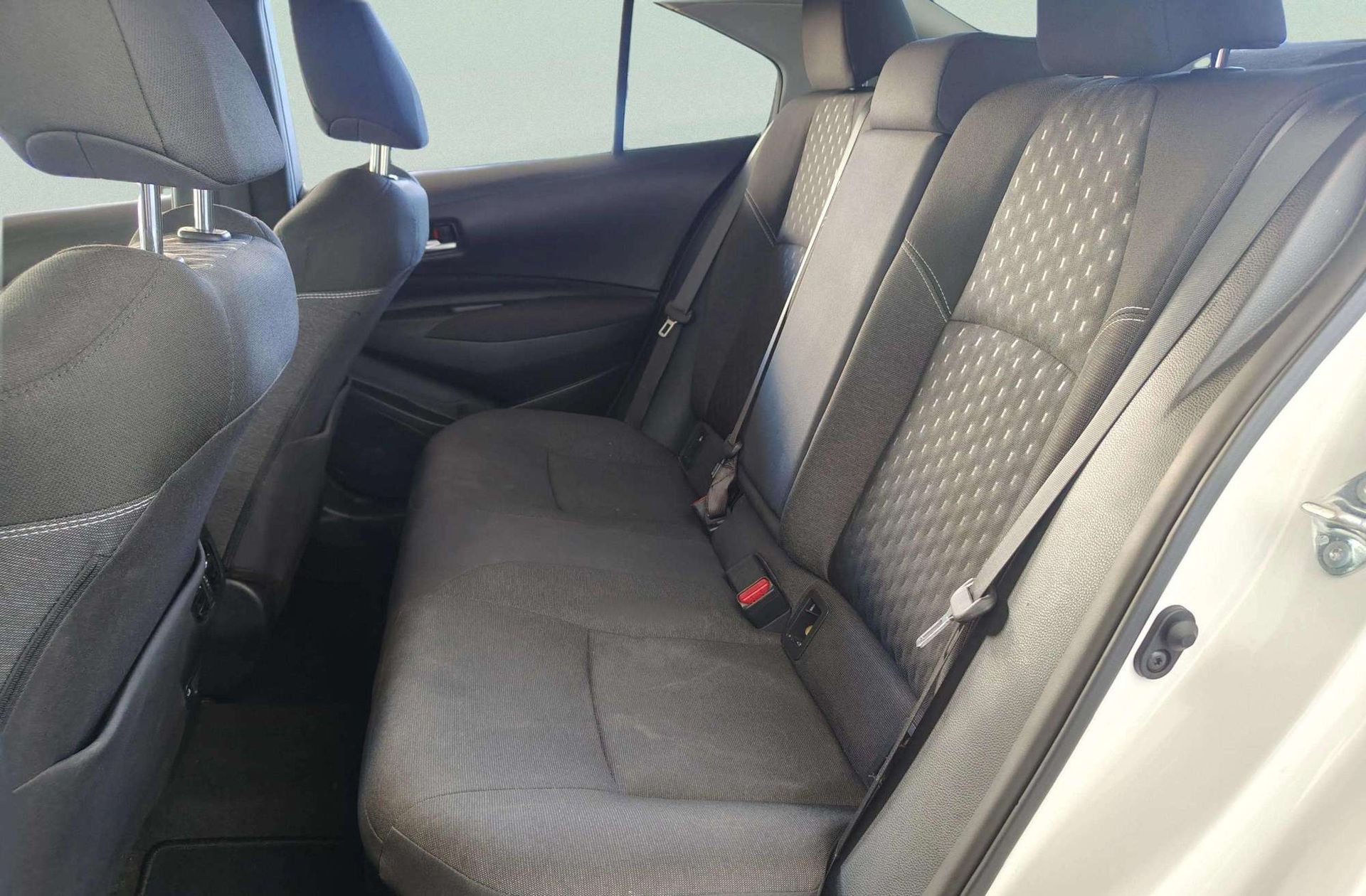 Toyota Corolla 140H Style - foto 13