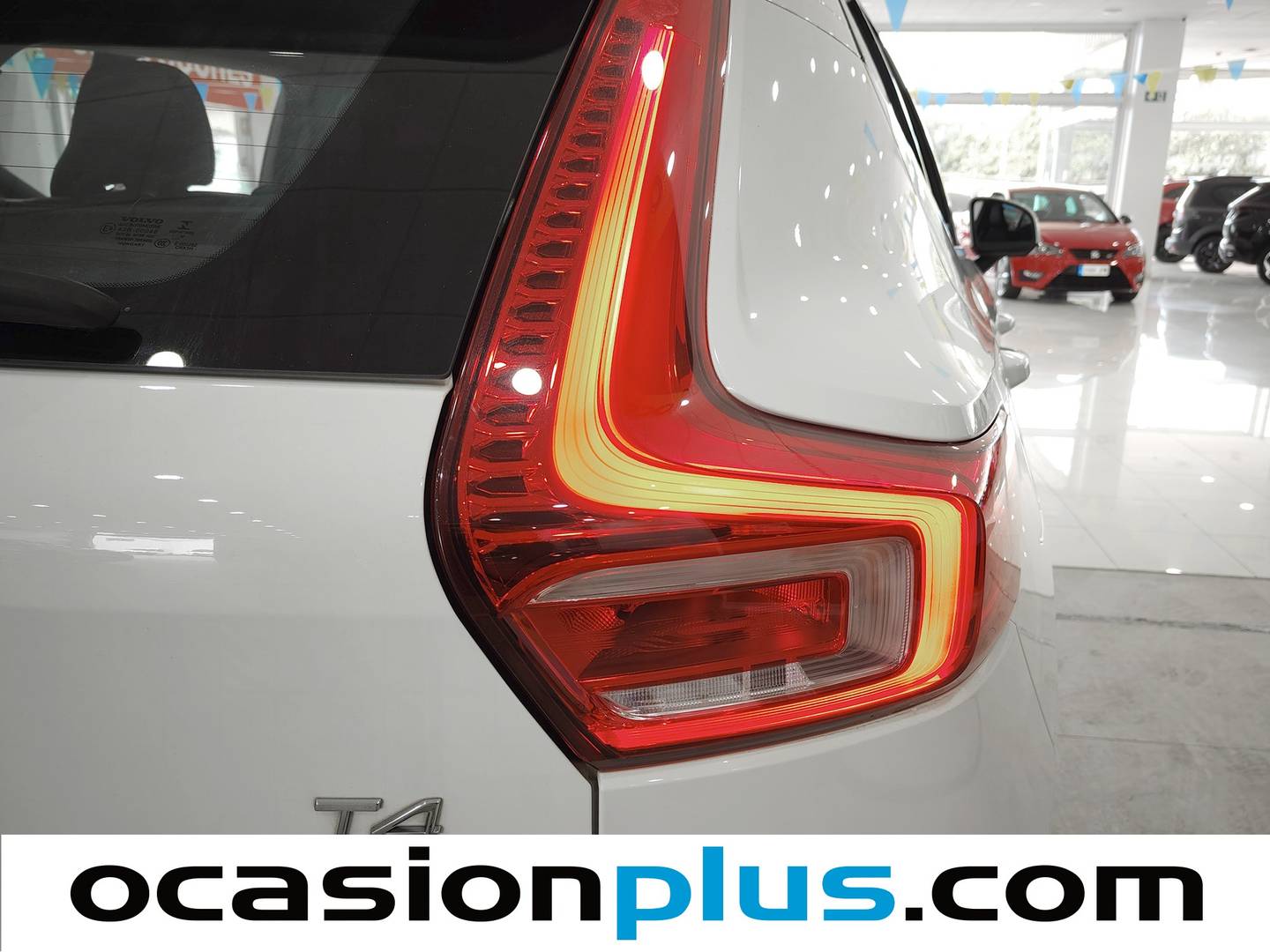 Volvo XC40 Volvo XC40 T4 Momentum Auto (190 CV) al mejor precio