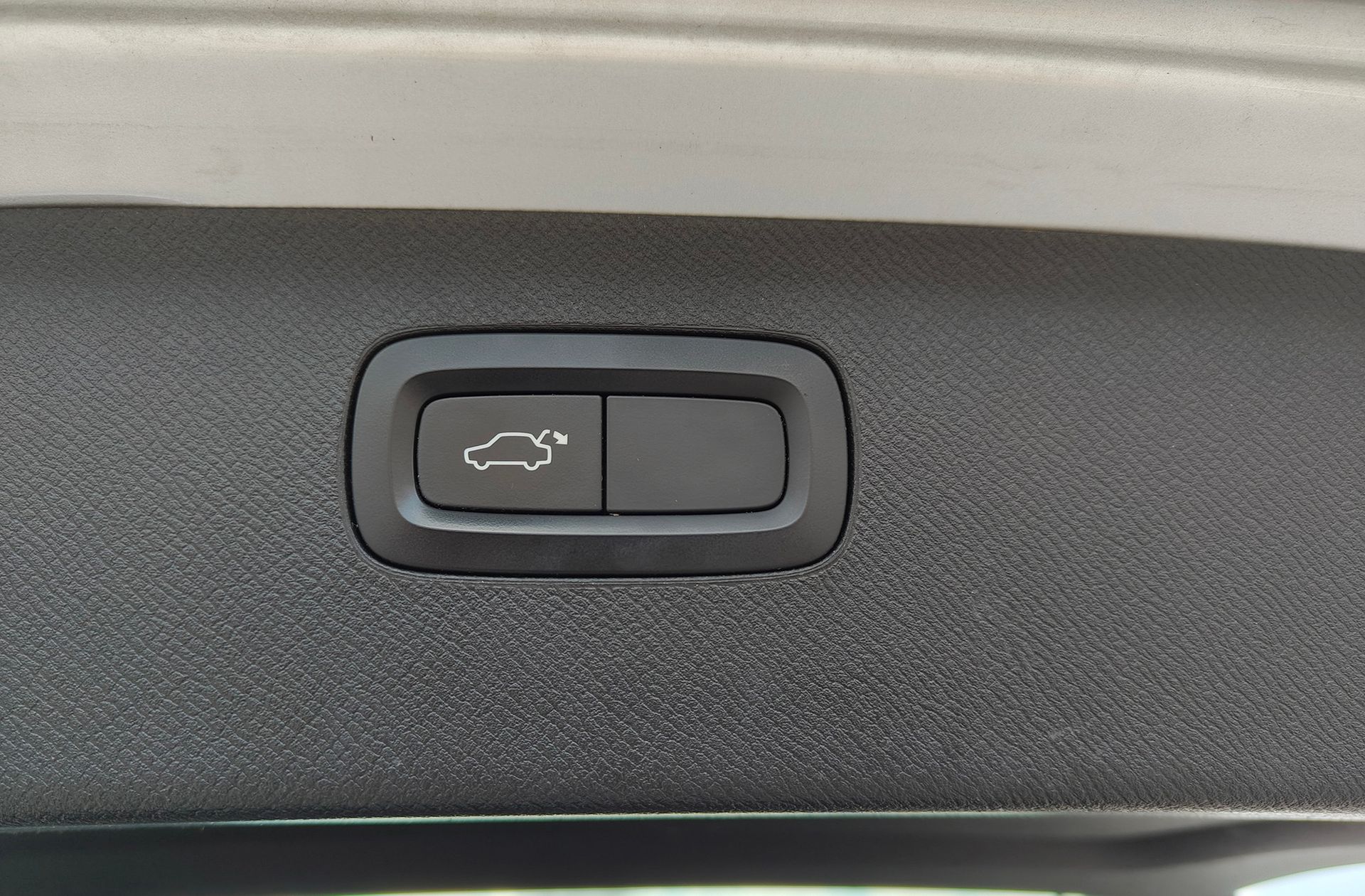 Volvo XC90 D4 Momentum - foto 16