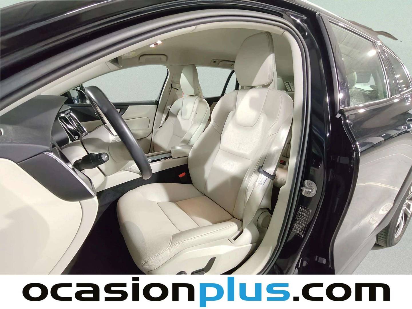 Foto asientos delanteros Volvo V60 Cross Country Volvo V60 Cross Country B4 D Cross Country Core AWD Auto (197 CV)