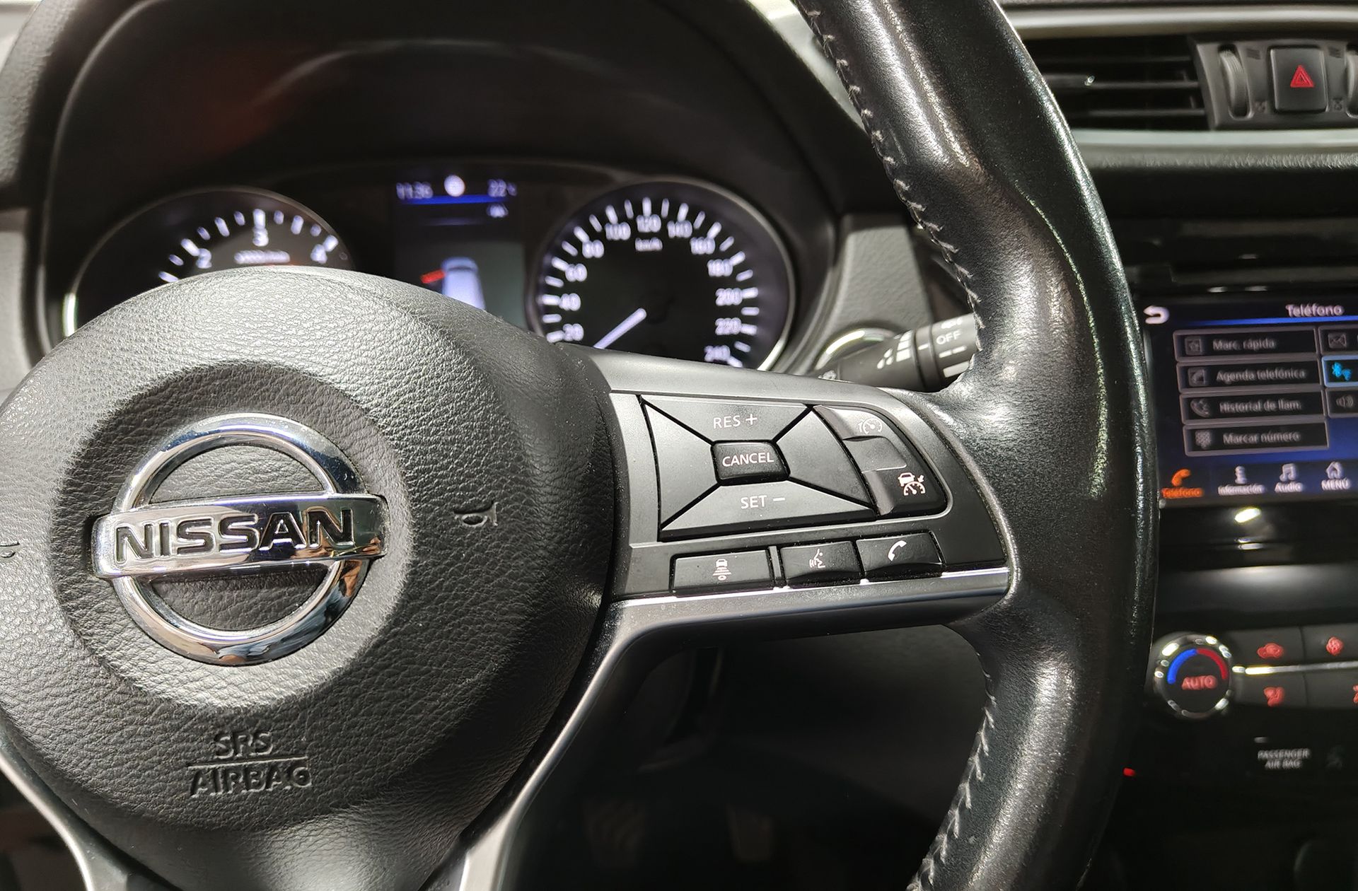 Nissan Qashqai dCi 150 Tekna - foto 31