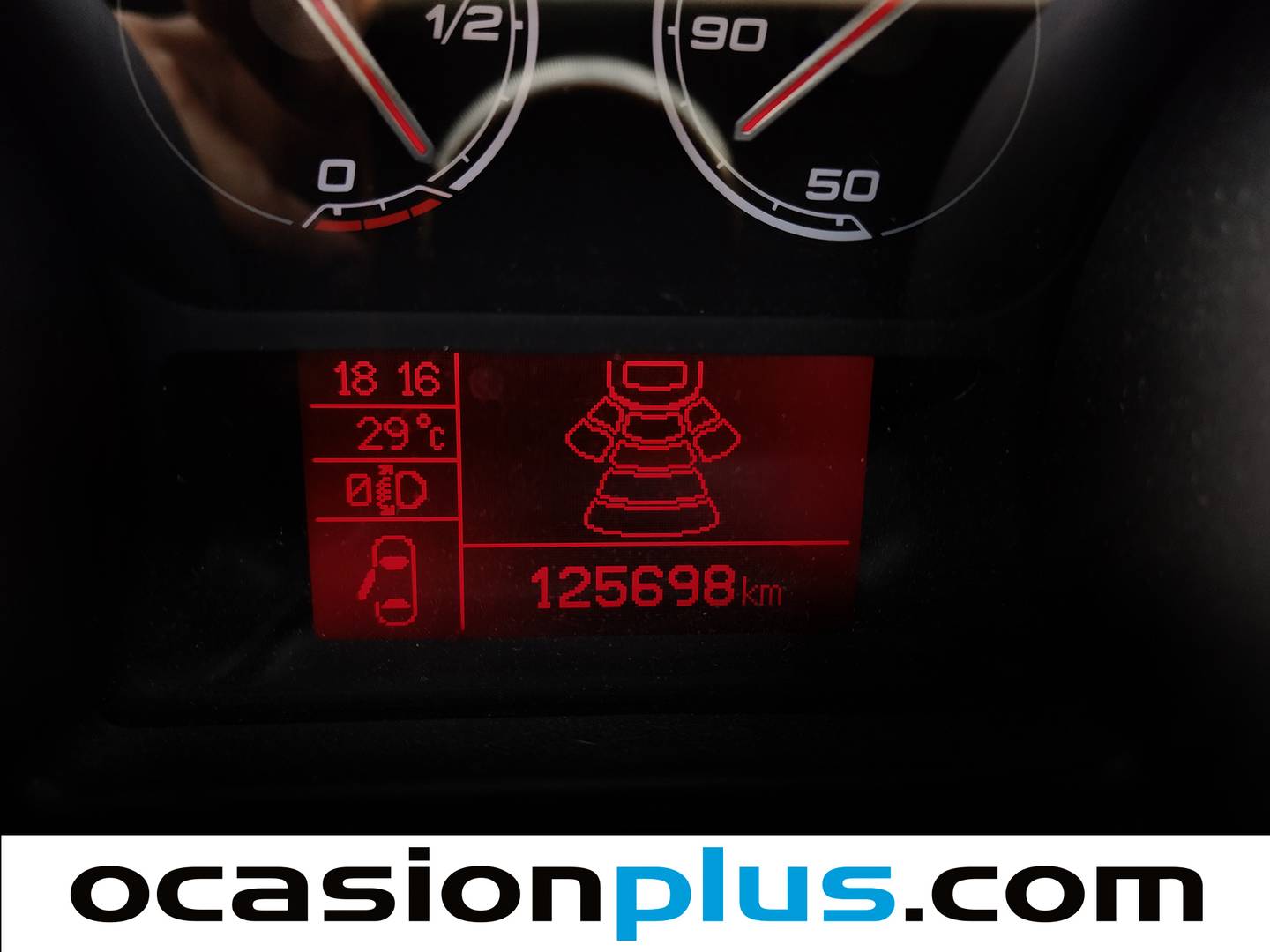 Equipamiento del Alfa Romeo Giulietta Alfa Romeo Giulietta 1.6 JTDm Distinctive (105 CV)