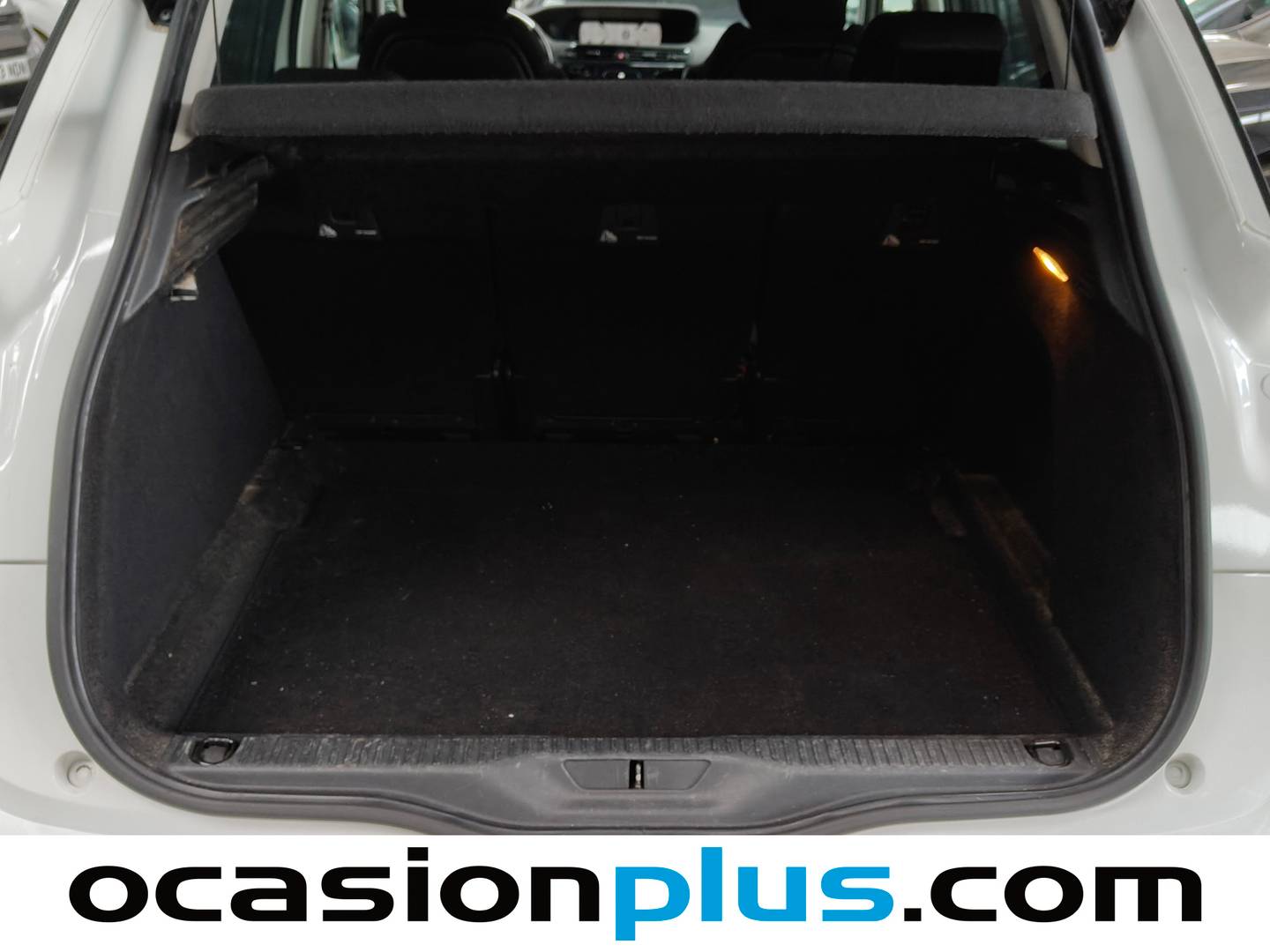 Fotos maletero Citroën C4 Picasso Citroën C4 Picasso BlueHDi 100 S&S Live Edition (99 CV)