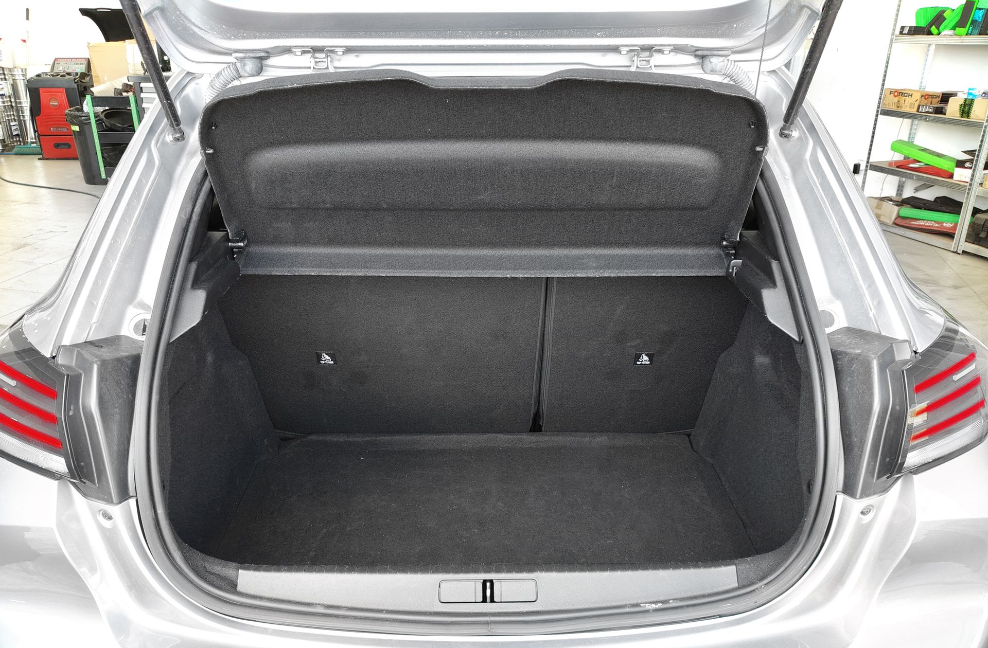 Peugeot 208 Style Hybrid 110 eDCS6 - foto 16