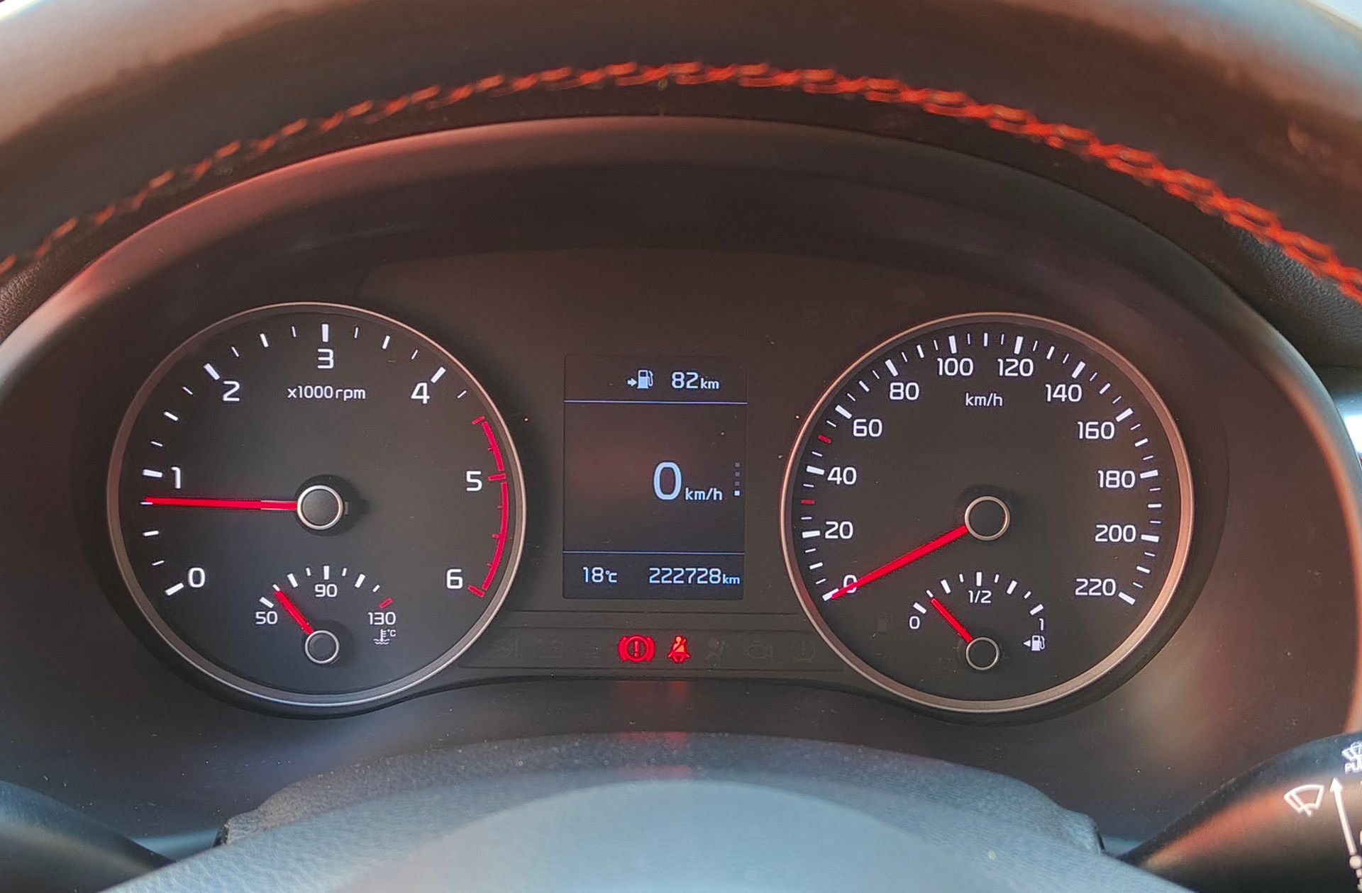 Kia Stonic 1.6 CRDi VGT Eco-Dynamic Tech - foto 23