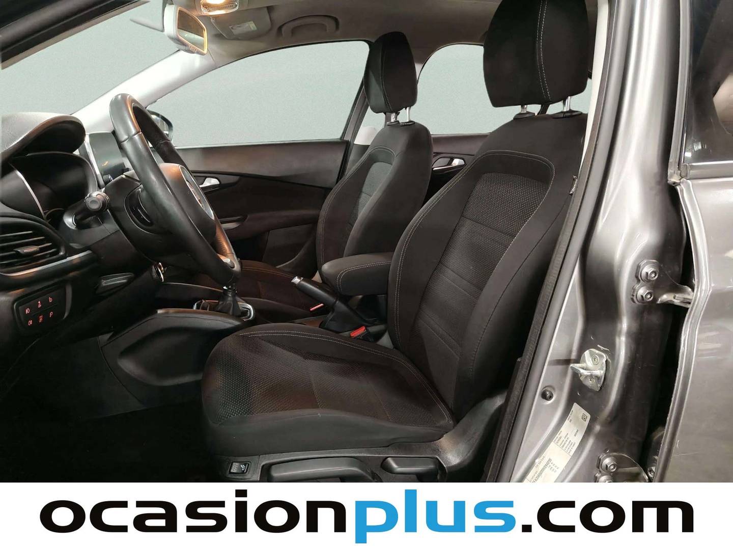 Foto asientos delanteros Fiat Tipo Fiat Tipo 1.6 Multijet Lounge (120 CV)