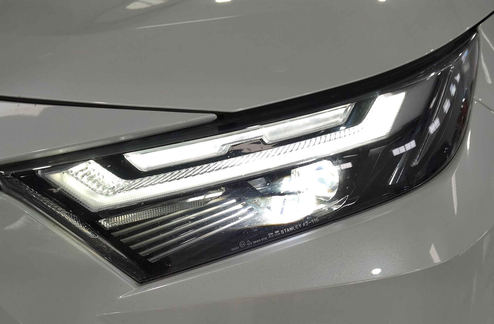 Toyota RAV4 2.5l PLUG-IN 300PH Style Plus e-CVT - foto 18