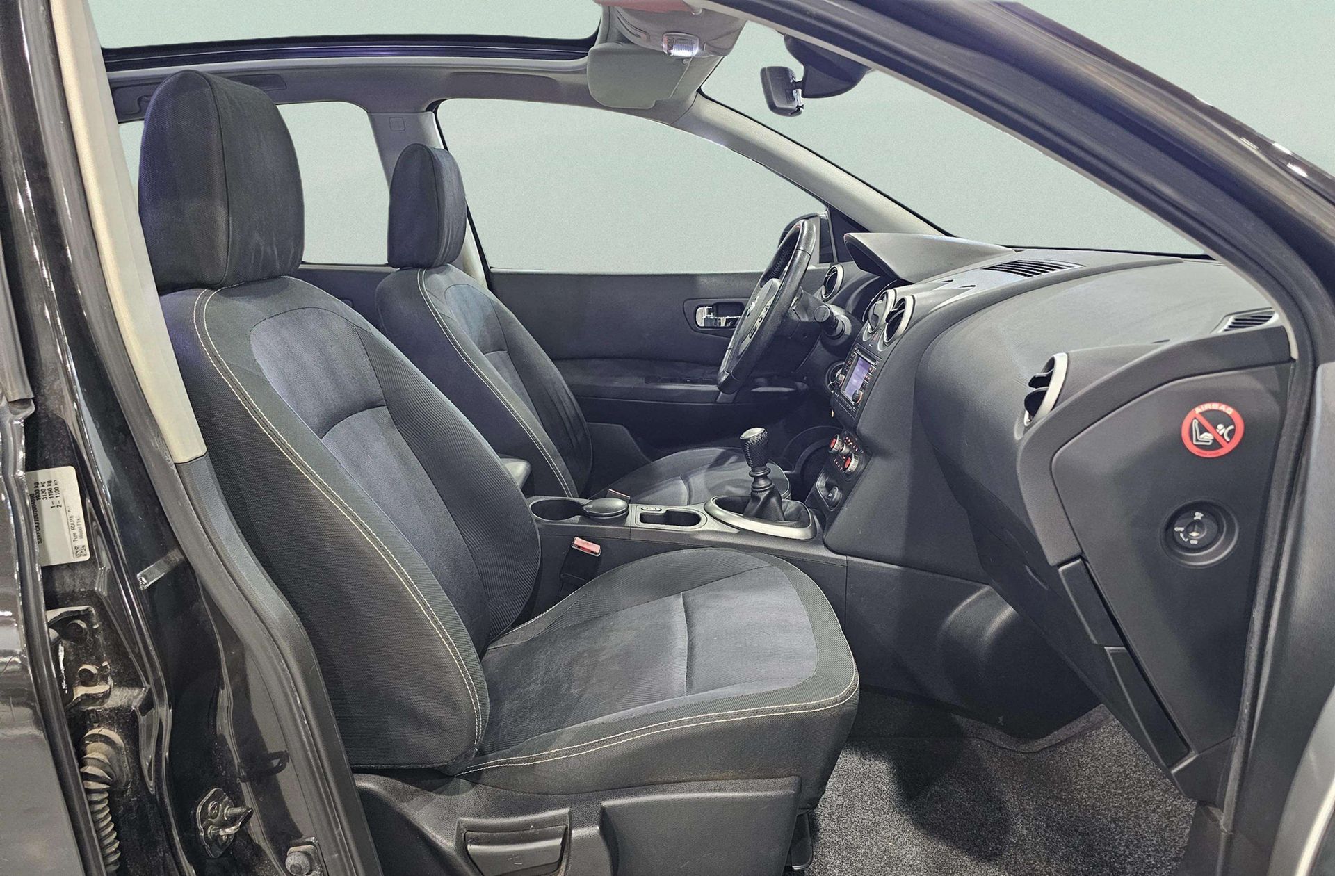 Nissan Qashqai 1.5 dCi Tekna Sport 4x2 - foto 17